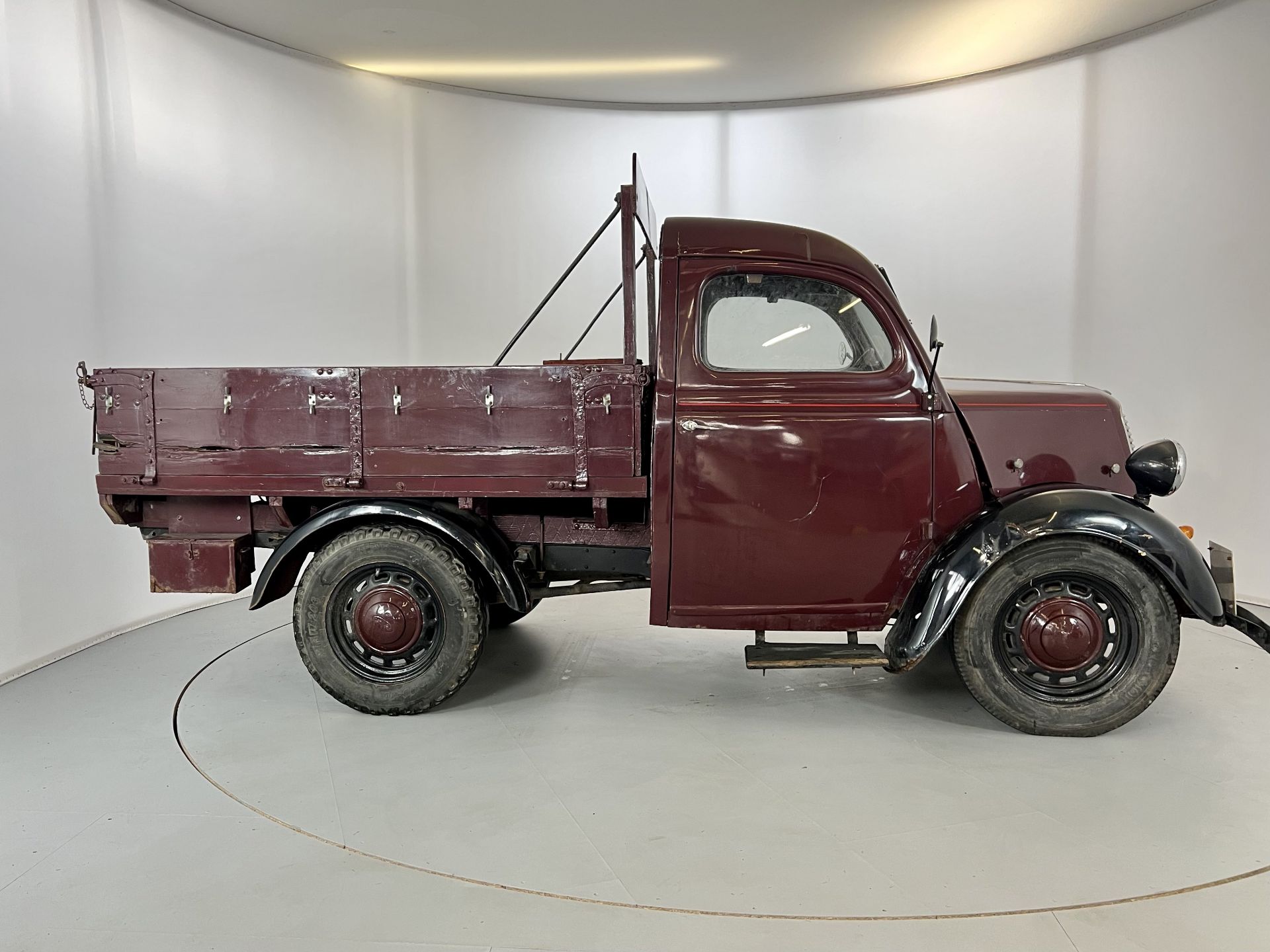 Ford Thames 10CWT Pick Up - Image 11 of 26
