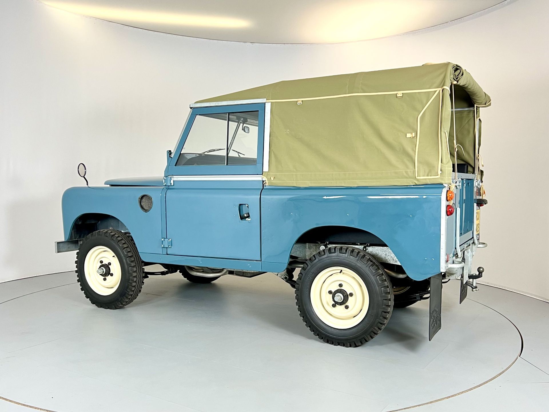 Land Rover Series 3 - Image 6 of 43