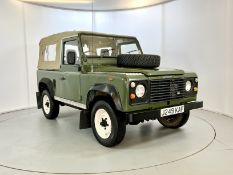 Land Rover Defender 90