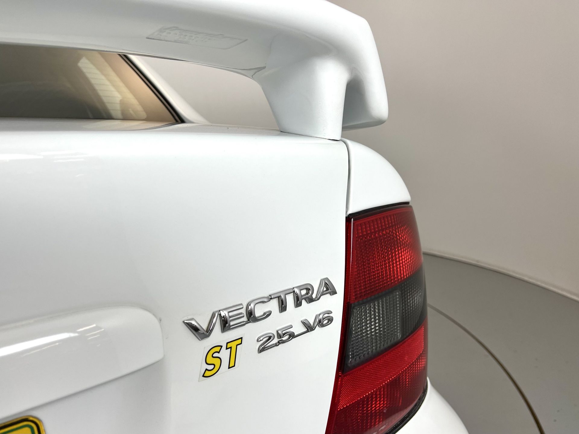 Vauxhall Vectra Supertouring - Image 18 of 36