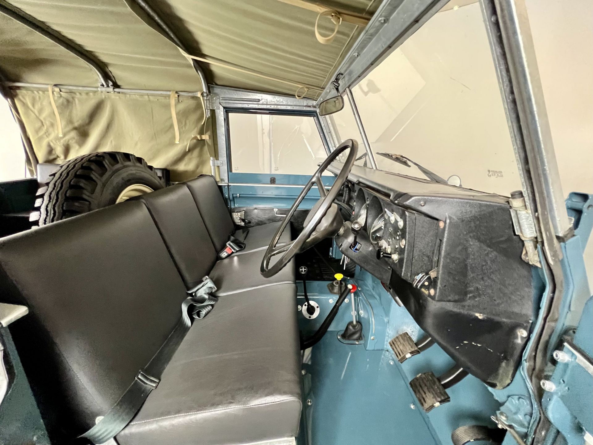 Land Rover Series 3 - Image 23 of 43