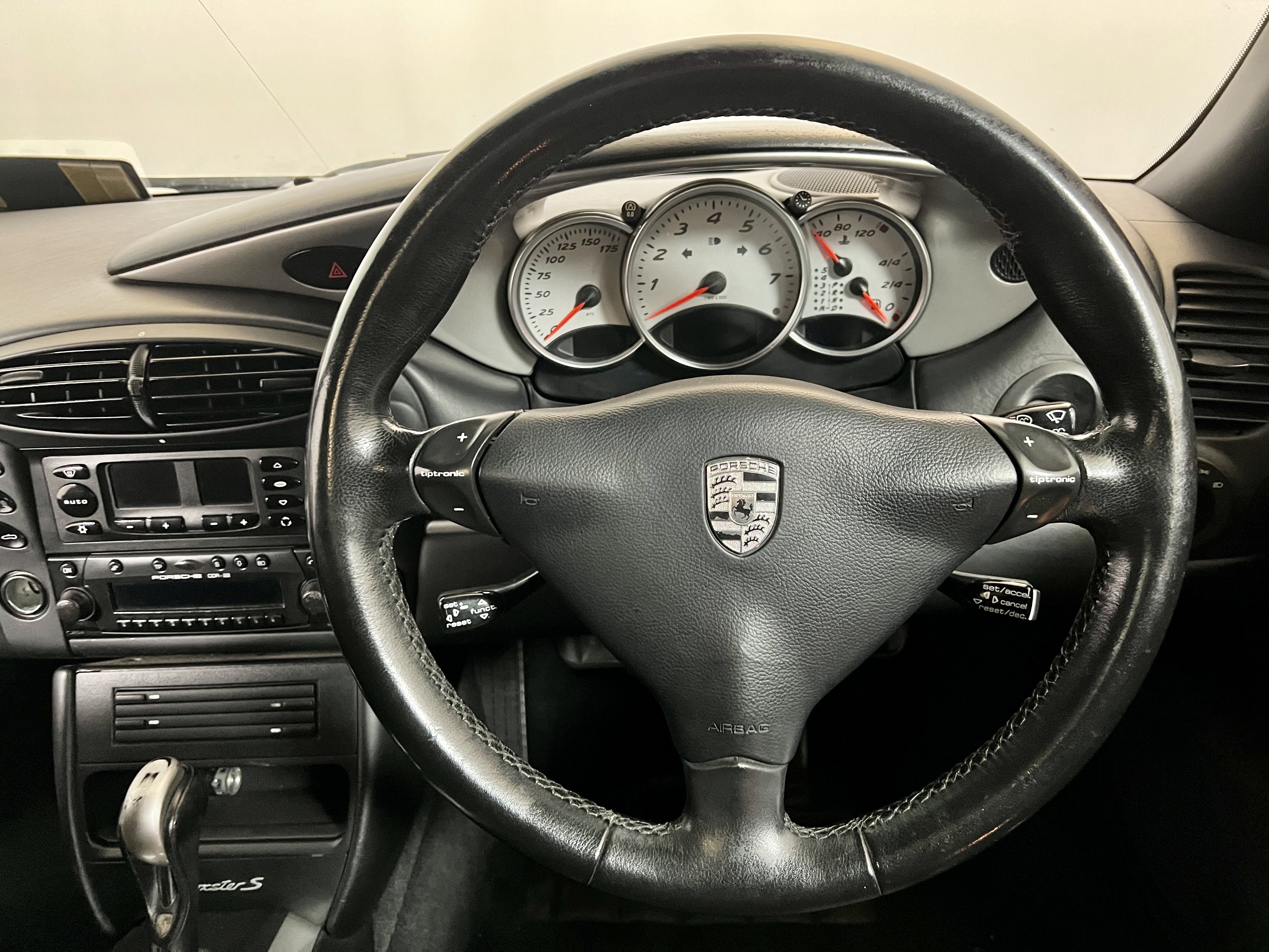 Porsche Boxster - Image 24 of 28