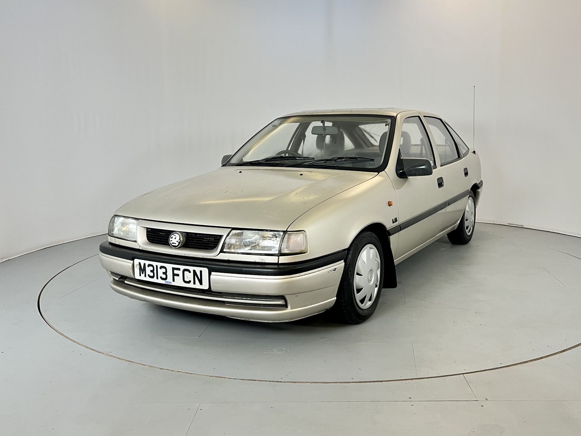 Vauxhall Cavalier - Image 3 of 33