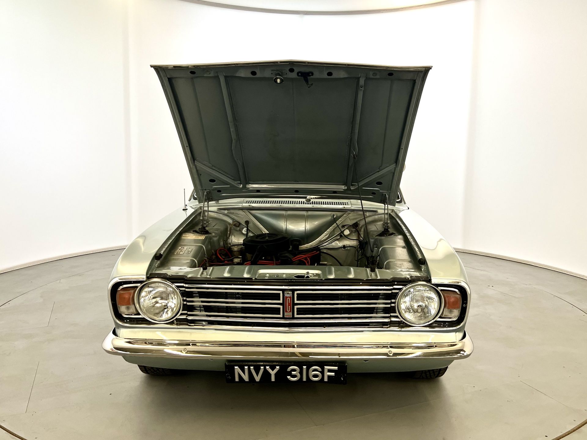 Ford Cortina 1300 DeLuxe - Image 34 of 36