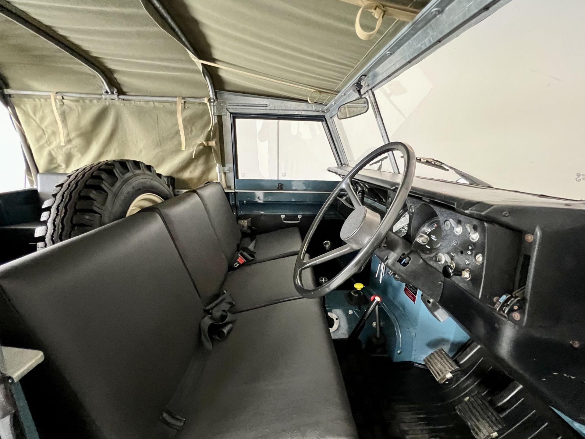 Land Rover Series 3 - Image 20 of 43