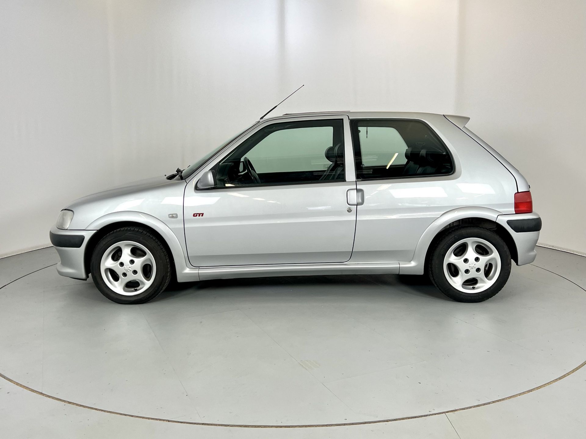 Peugeot 106 GTI - Image 5 of 29