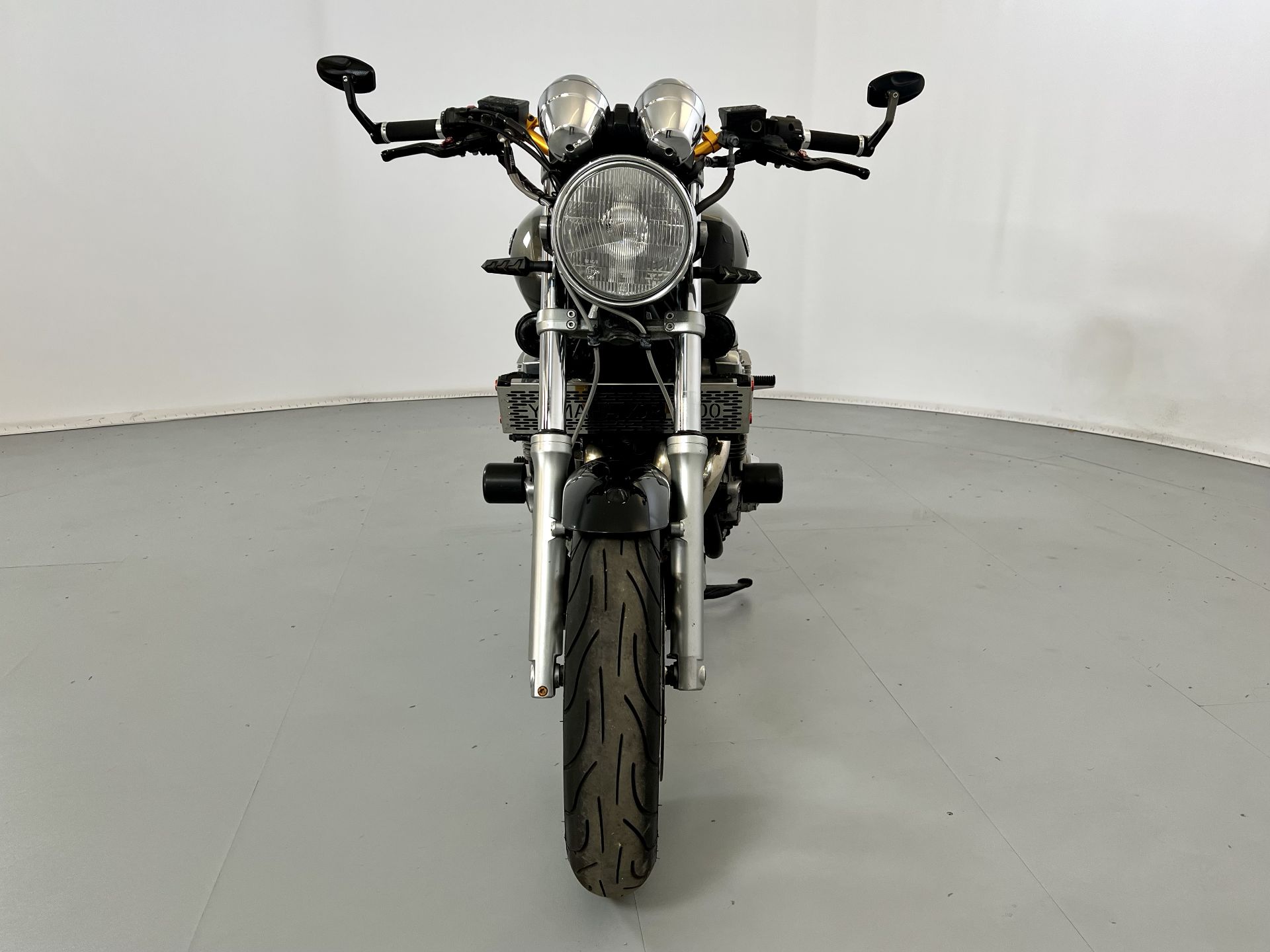 Yamaha XJR 1300 - Image 3 of 11