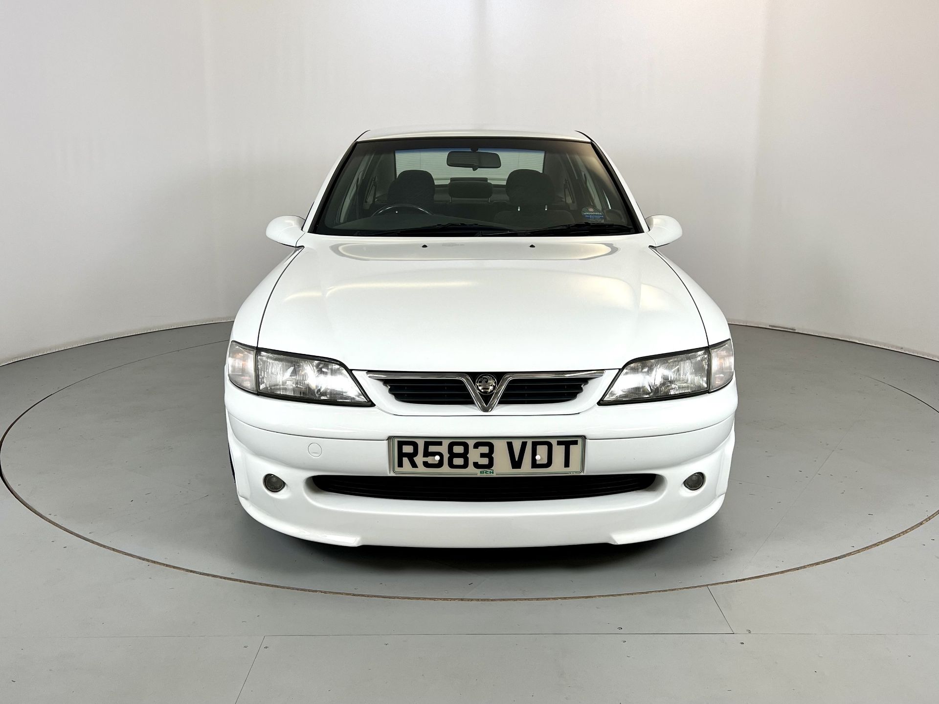 Vauxhall Vectra Supertouring - Image 2 of 36