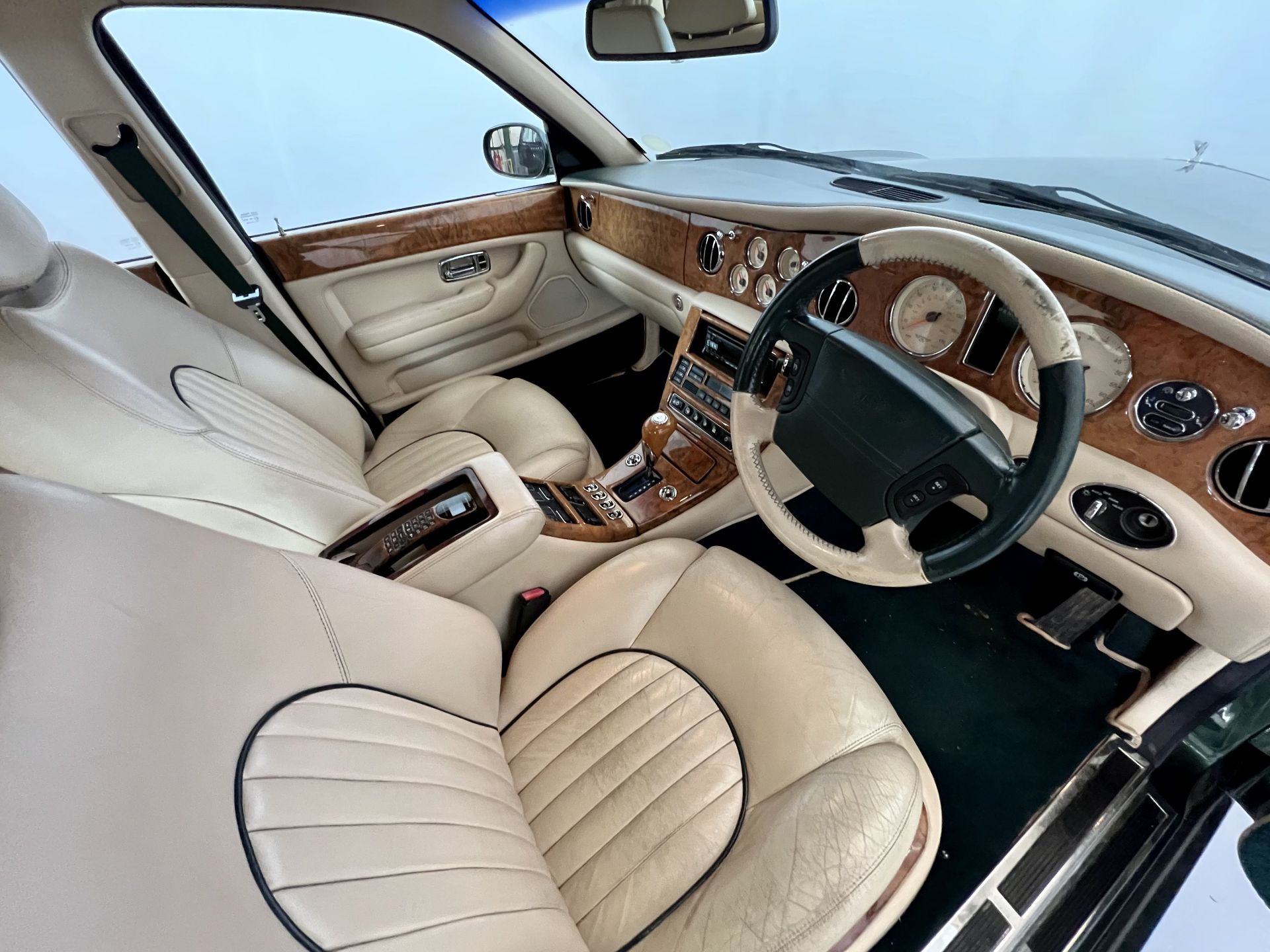 Bentley Arnage - Image 19 of 35