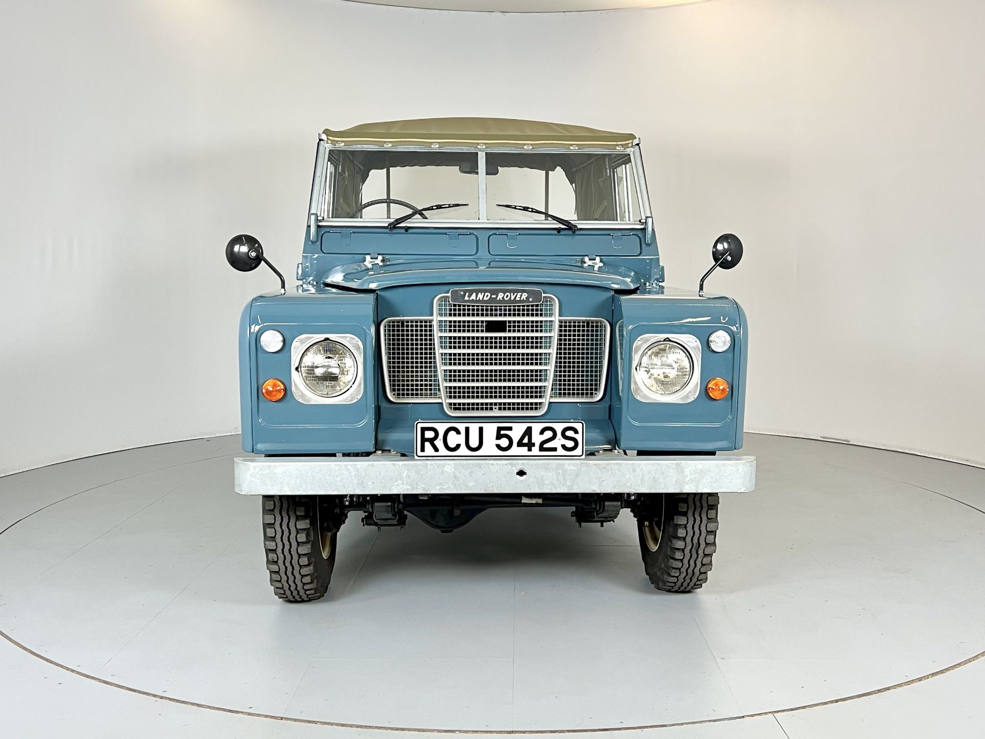 Land Rover Series 3 - Image 2 of 43