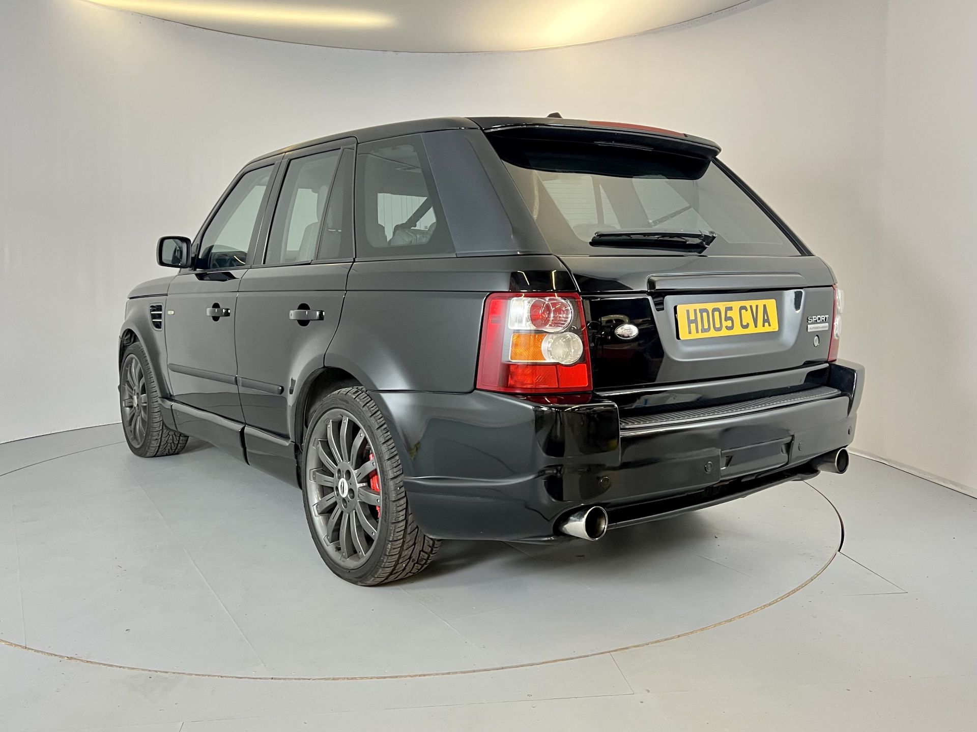 Range Rover Sport 1st Edition 4.2 Supercharged OverFinch - Image 7 of 33