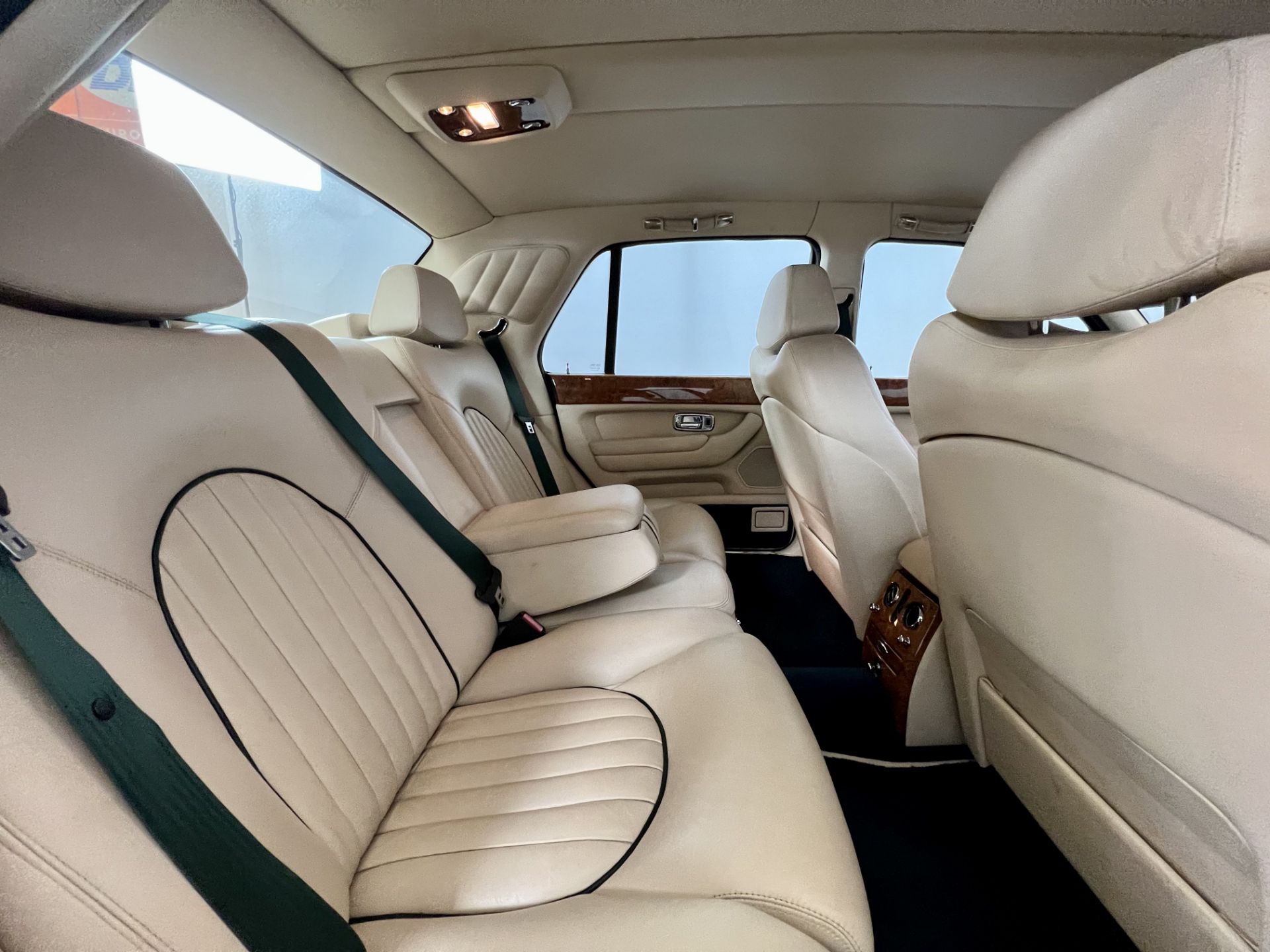 Bentley Arnage - Image 21 of 35