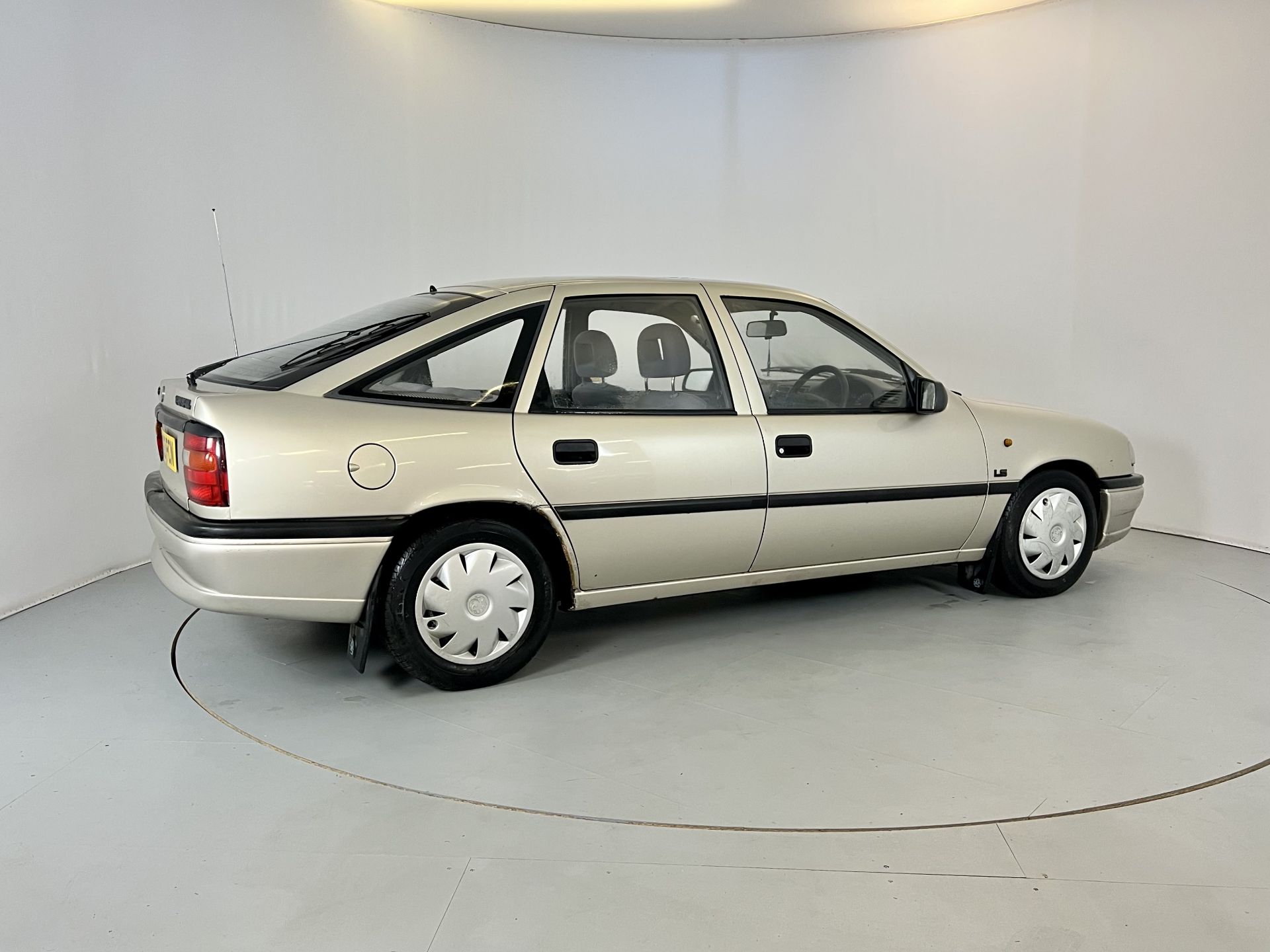Vauxhall Cavalier - Image 10 of 33