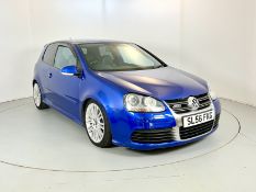 Volkswagen Golf R32