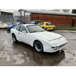 Porsche 944