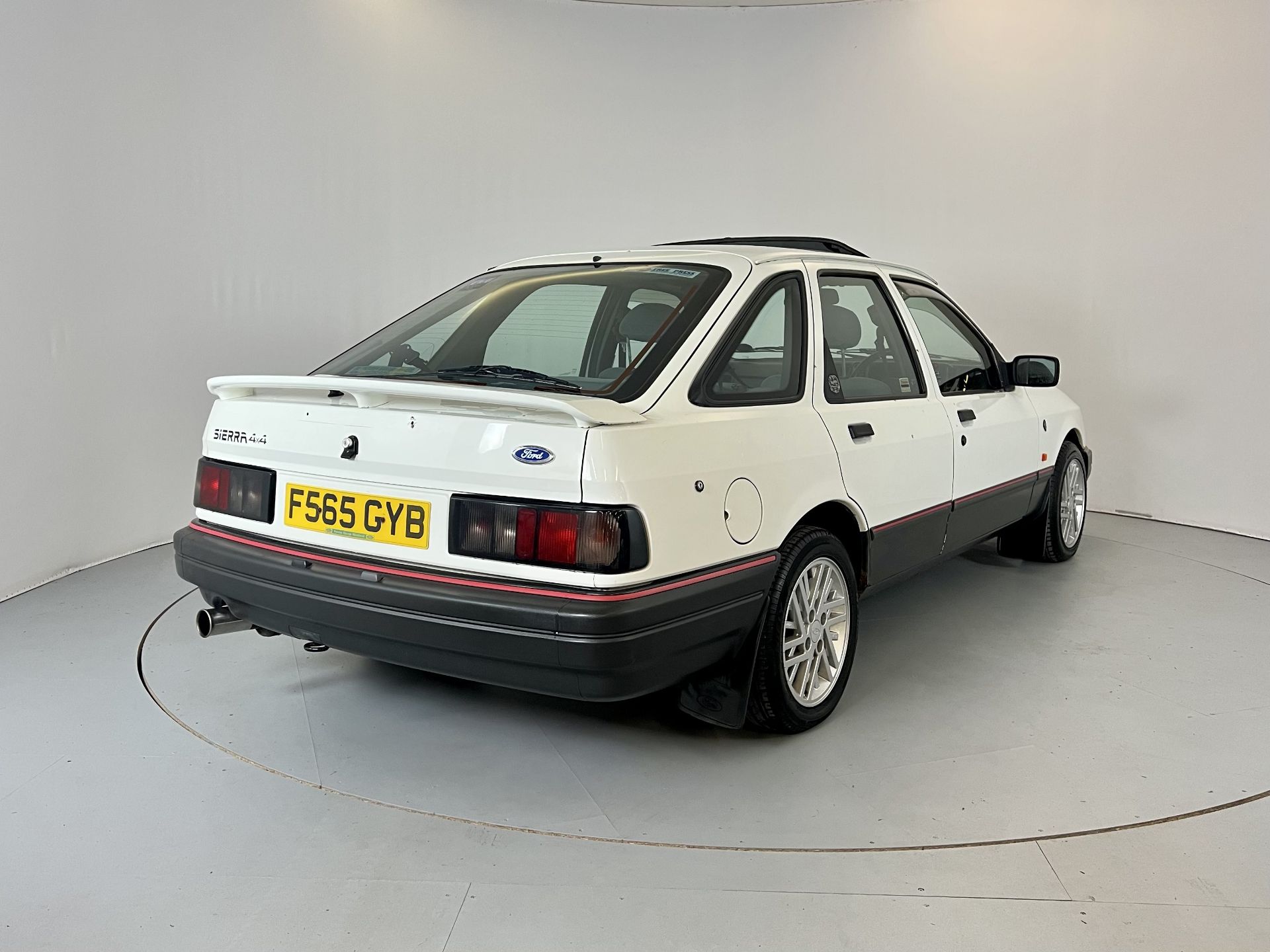 Ford Sierra 2.9 GLS 4X4 - Image 9 of 34