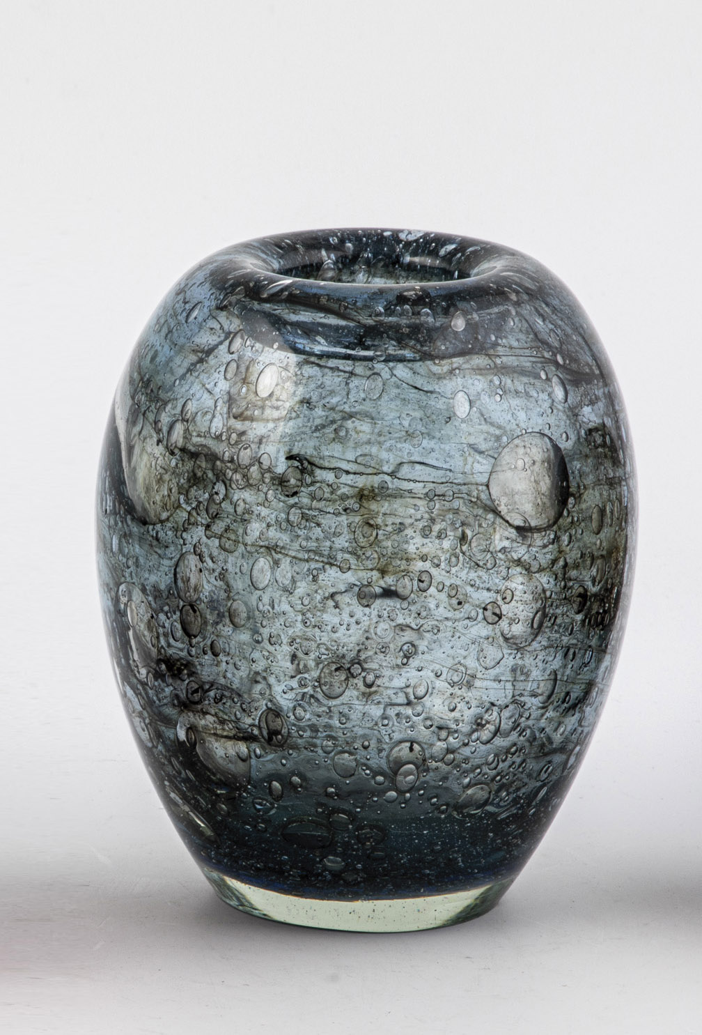 Vase (so called Dexel Egg) - ''Ikora Crystal