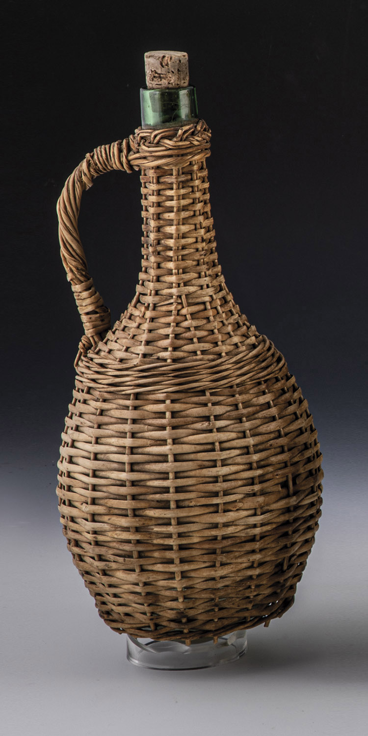 Bottle in basketwork