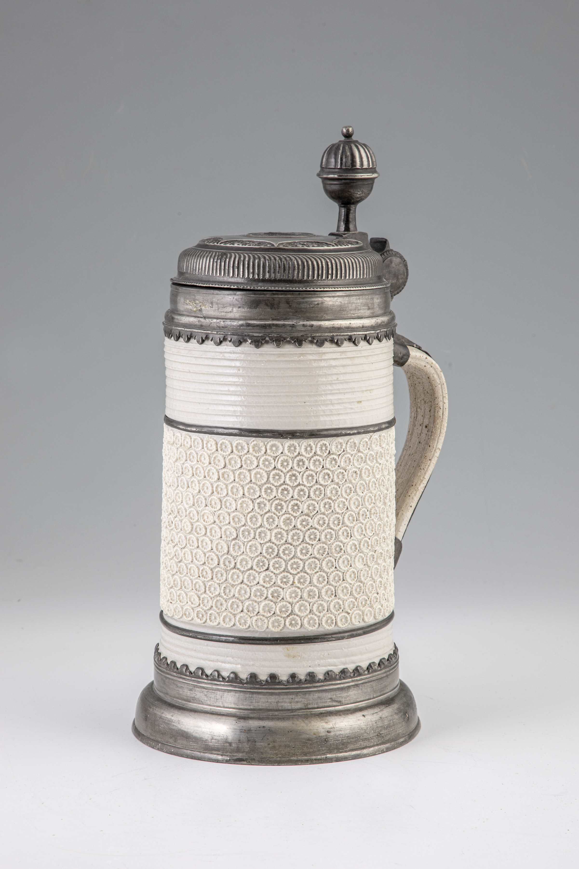 Roller pitcher with pewter mount - Image 3 of 4