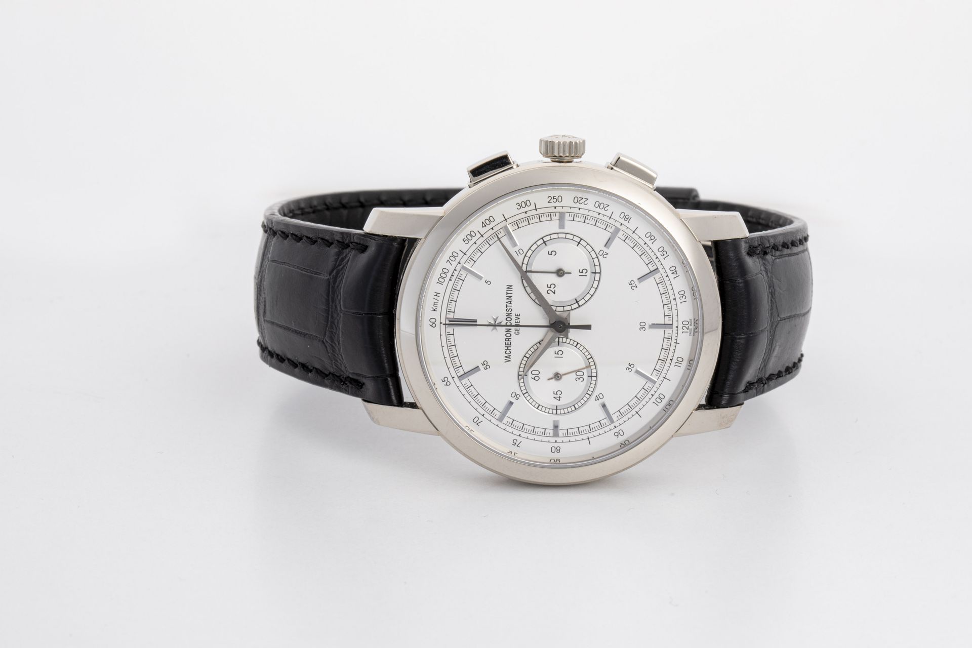 Wrist watch with chronograph