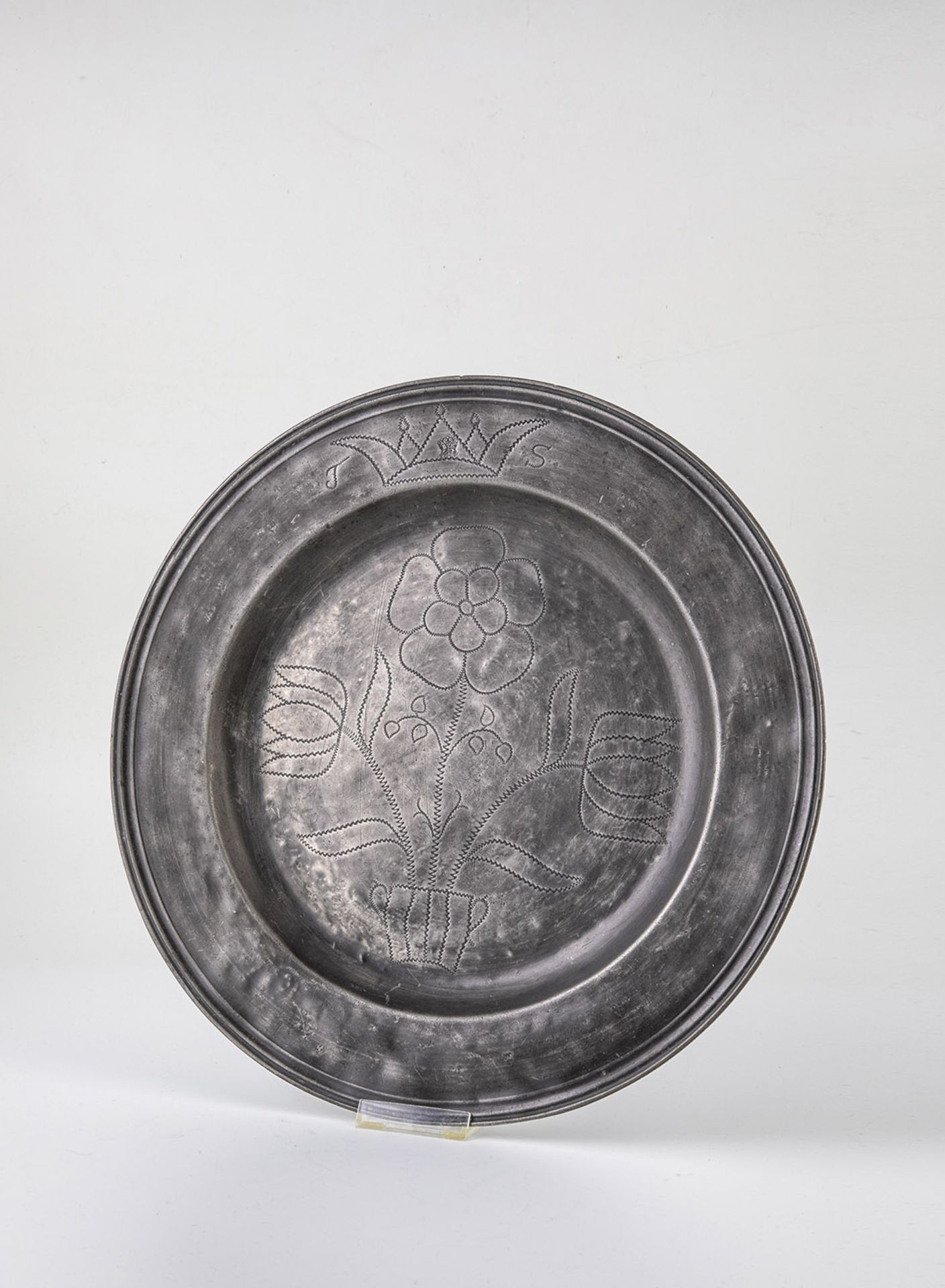 Plate and three plates from pewter - Image 4 of 4