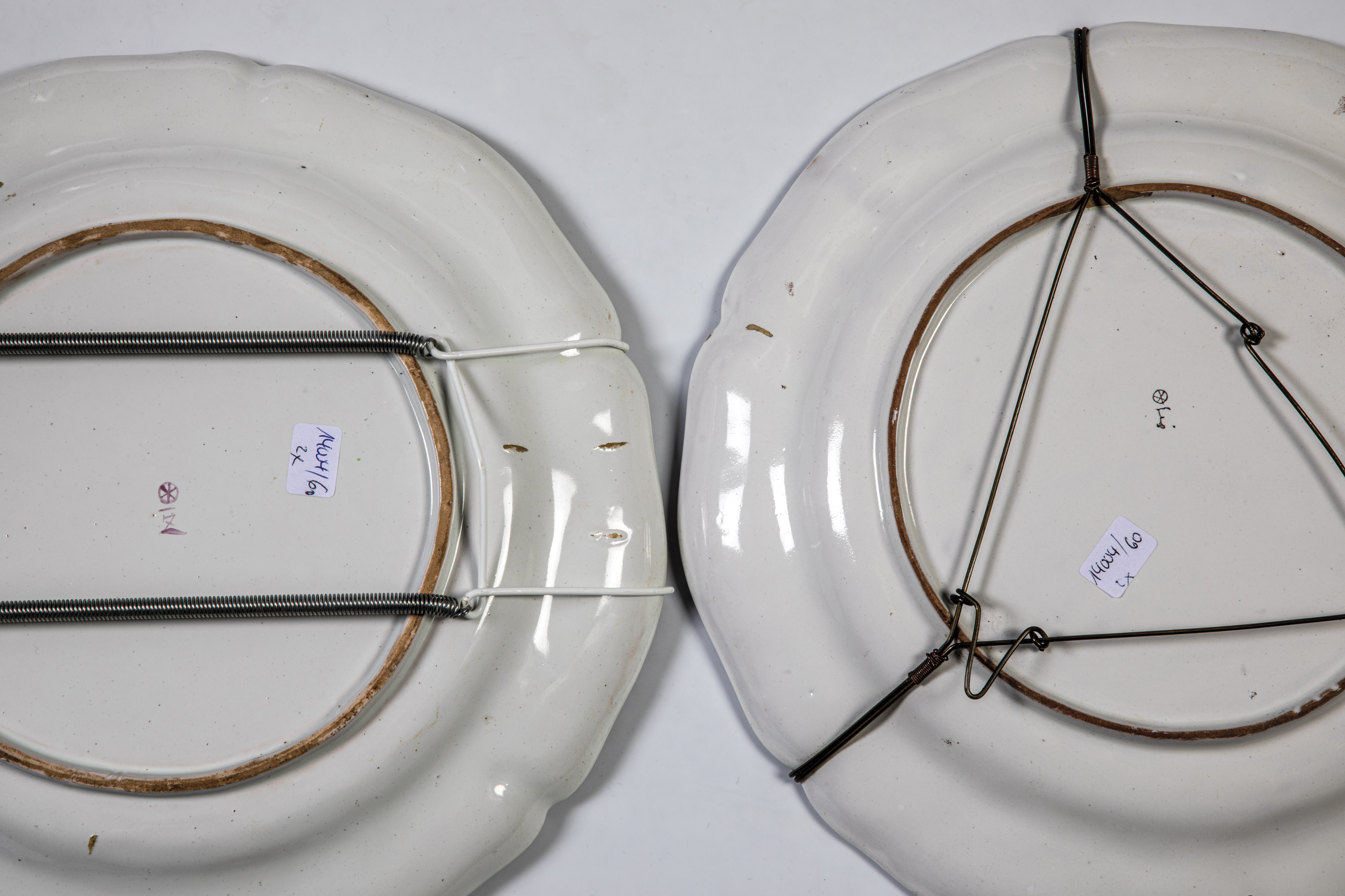 Pair of plates - Image 2 of 2