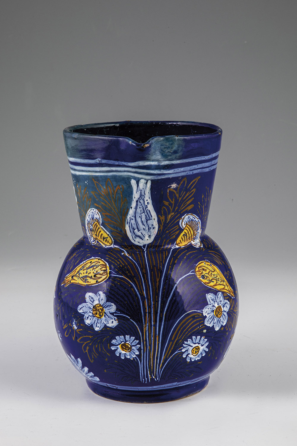 Rare jug with handle with birds and insects - Image 2 of 3