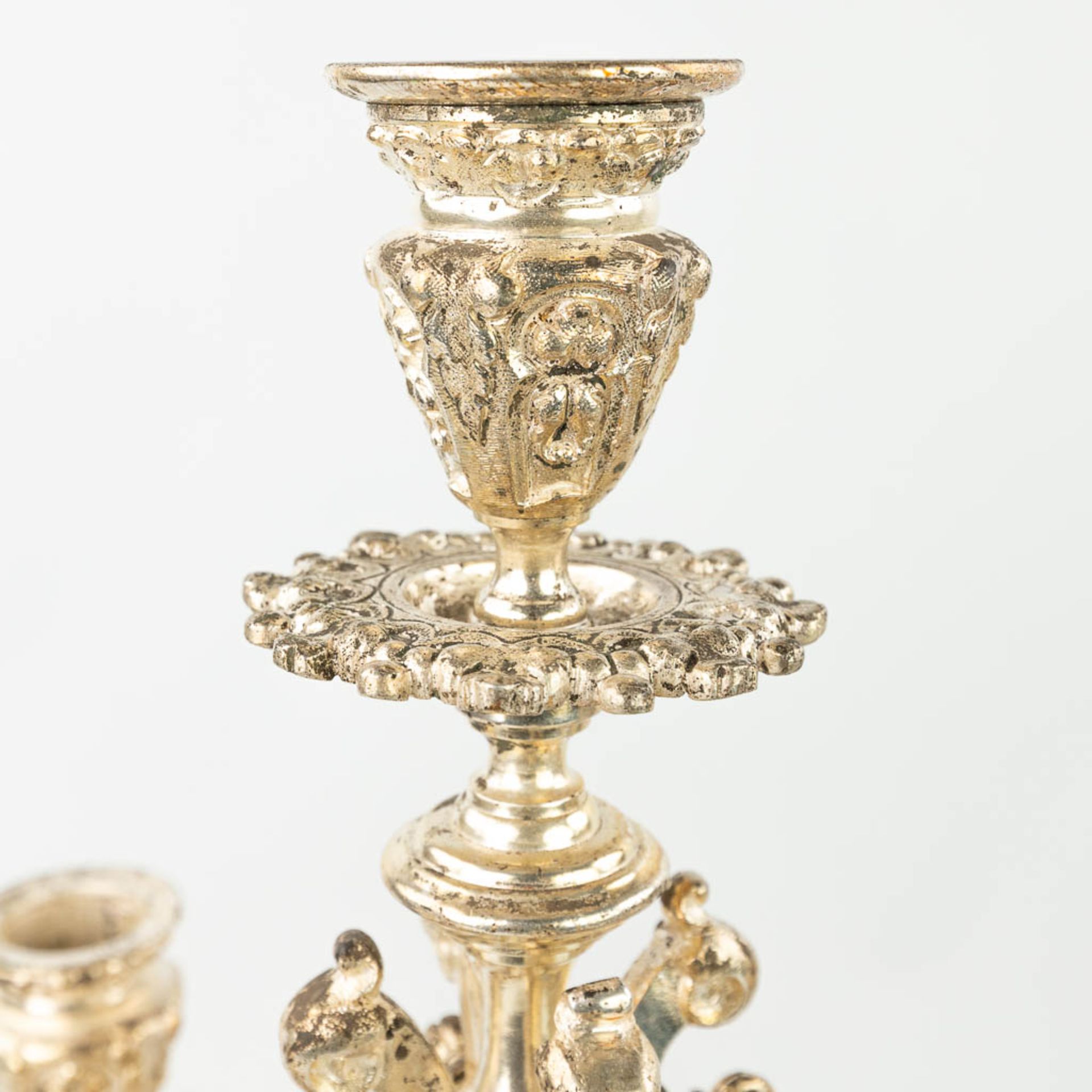 A three-piece garniture clock with candelabra, made of silver-plated bronze in gothic revival style. - Image 9 of 18