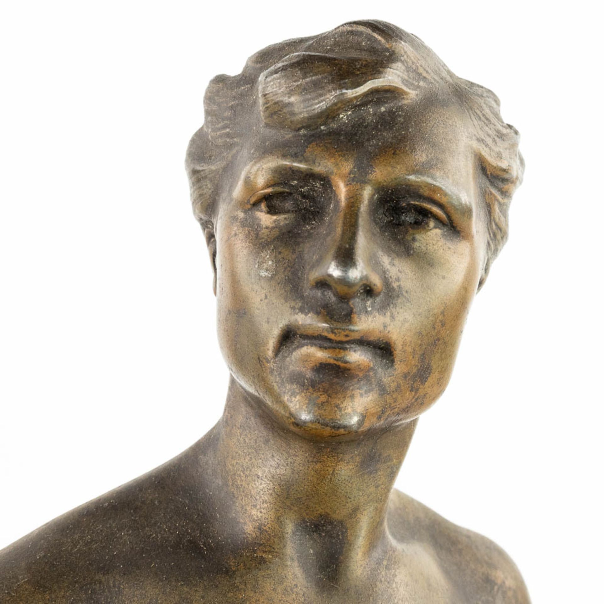 Charles PERRON (1880-1969) 'La DŽfense duÊdrapeau' a large statue made of spelter. (H:76cm) - Image 5 of 11