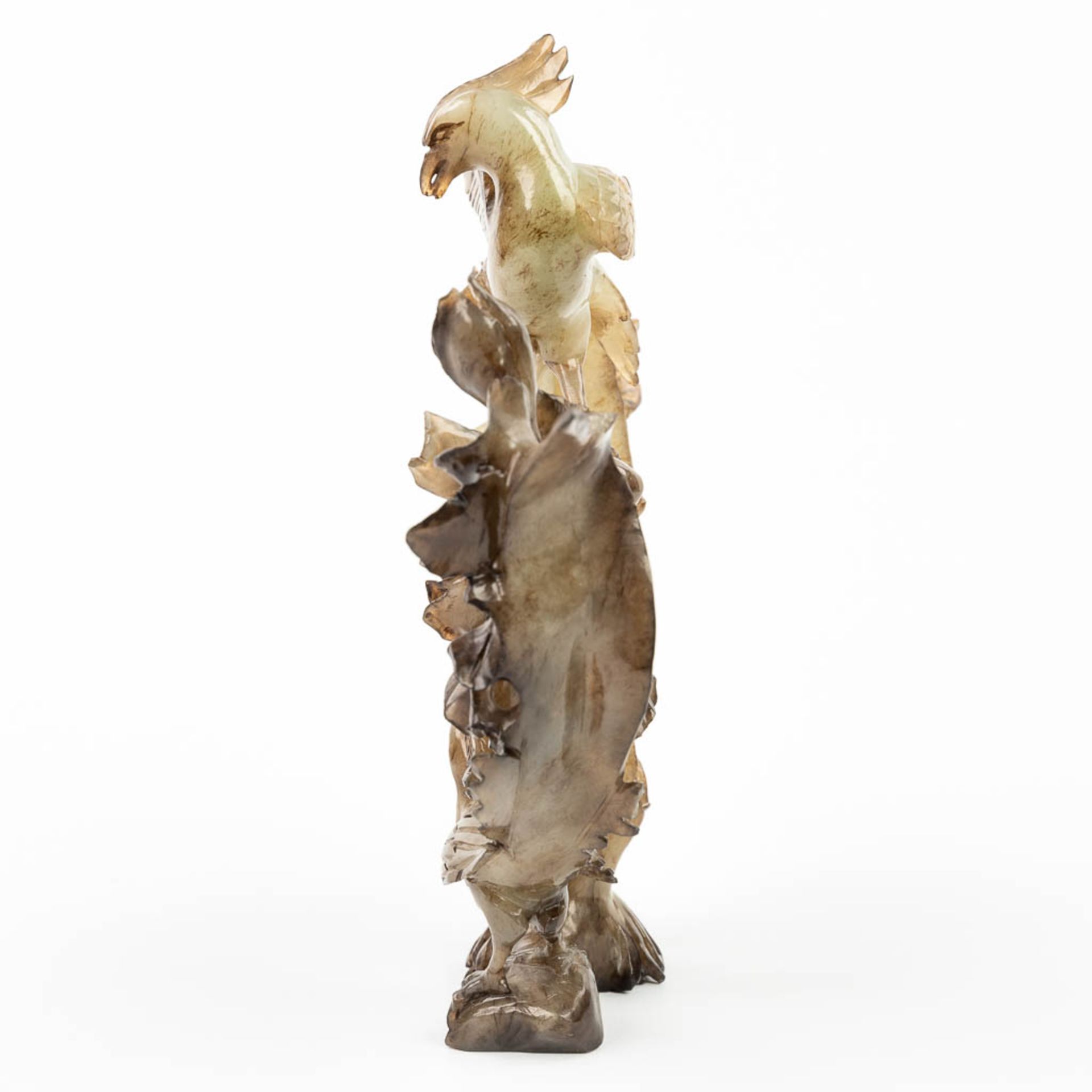 An oriental statue of birds, made of sculptured hardstone. (H:20,5cm) - Image 3 of 13