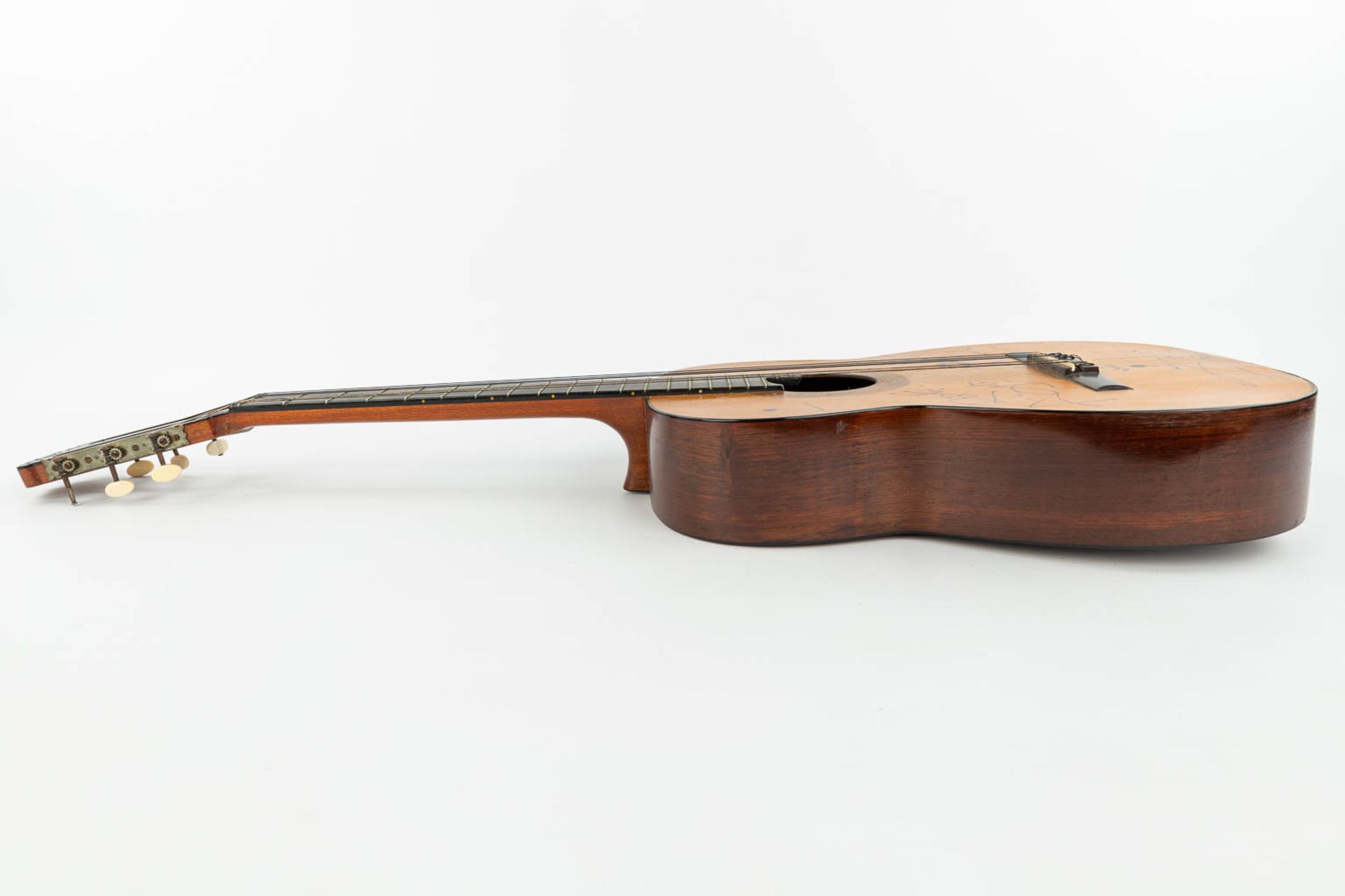 Salvador DALI (1904-1989) a signed guitar dated 1971. (H:99cm) - Image 8 of 42
