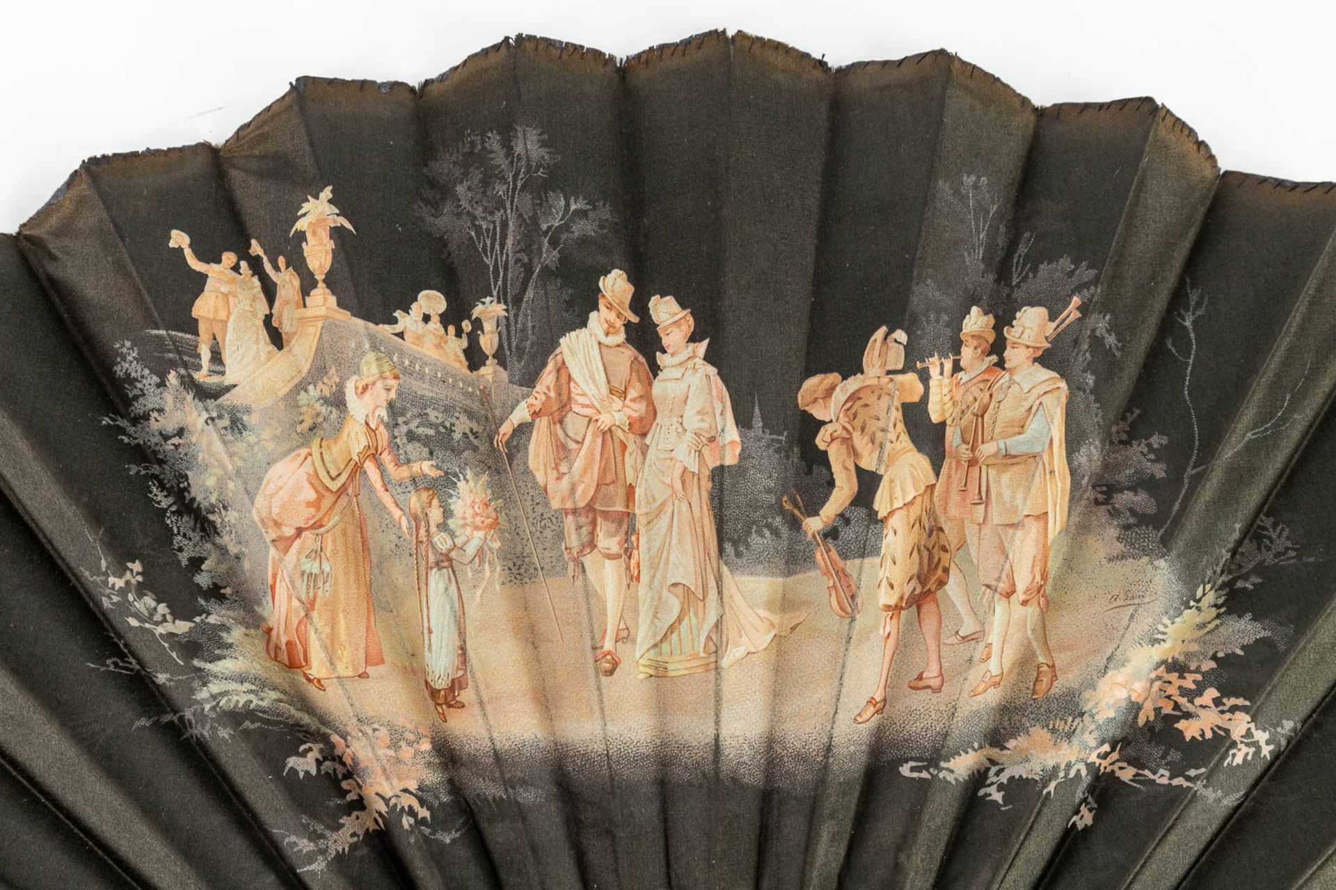 An antique hand-fan decorated with medieval scnes, made of silk. (H:35cm) - Image 5 of 9