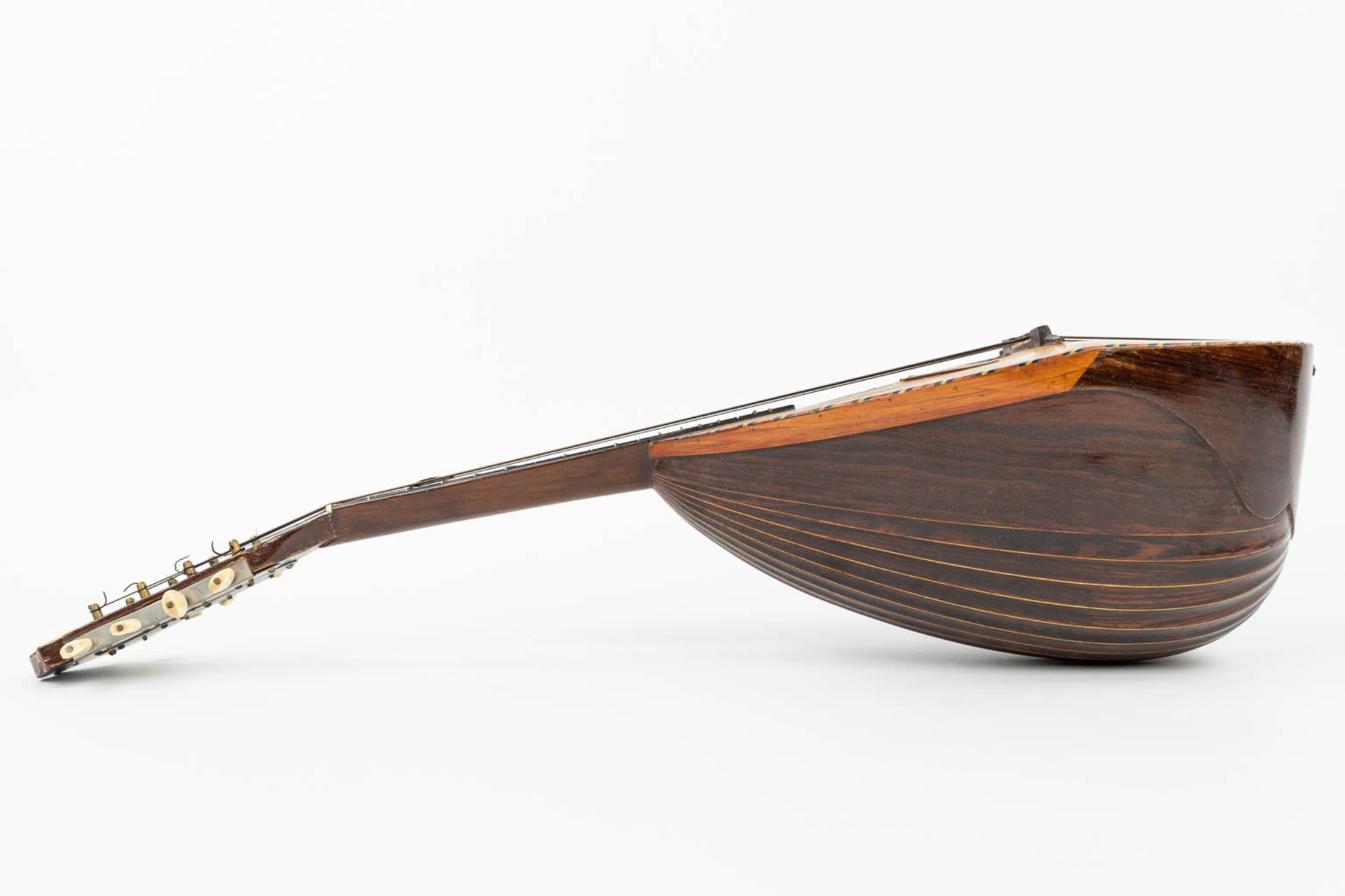 A collection of 3 musical instruments: 2 mandolines and a violin, after a model made by Stradivarius - Image 5 of 56