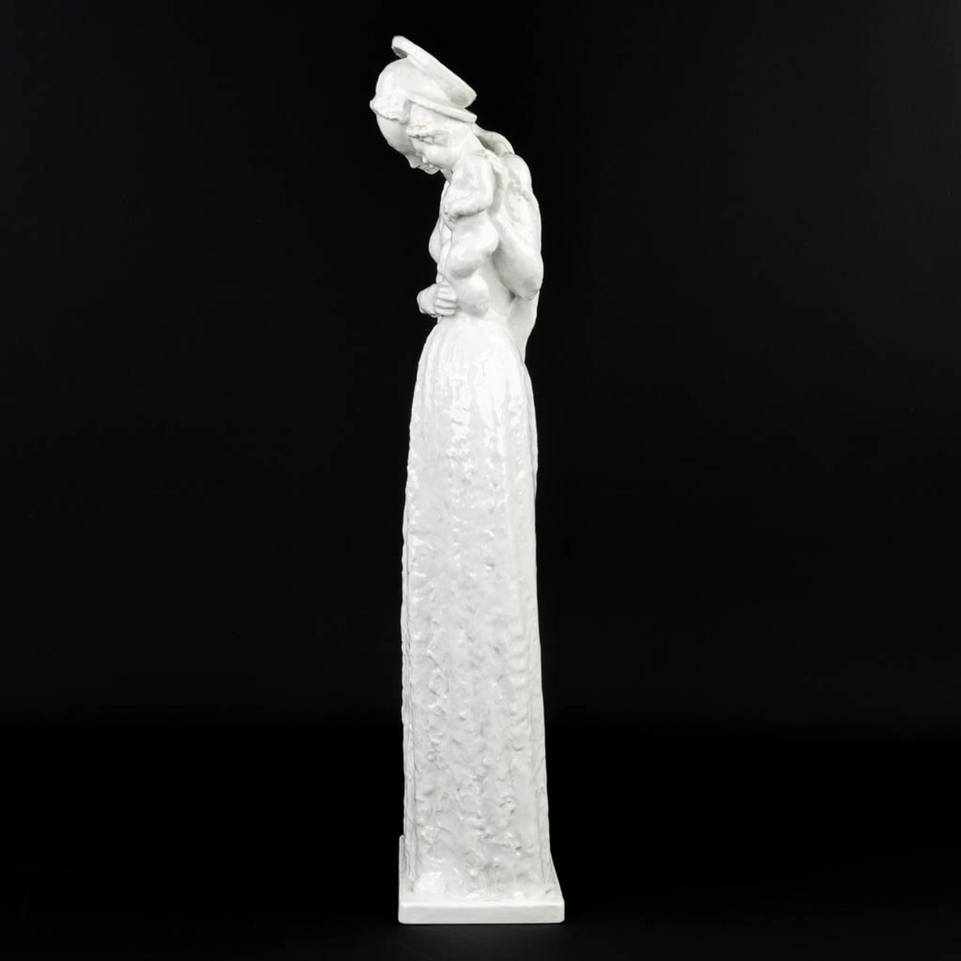 A large porcelain figurine of Madonna with Child marked Rosenthal and made in Germany. (H:71cm) - Image 3 of 12