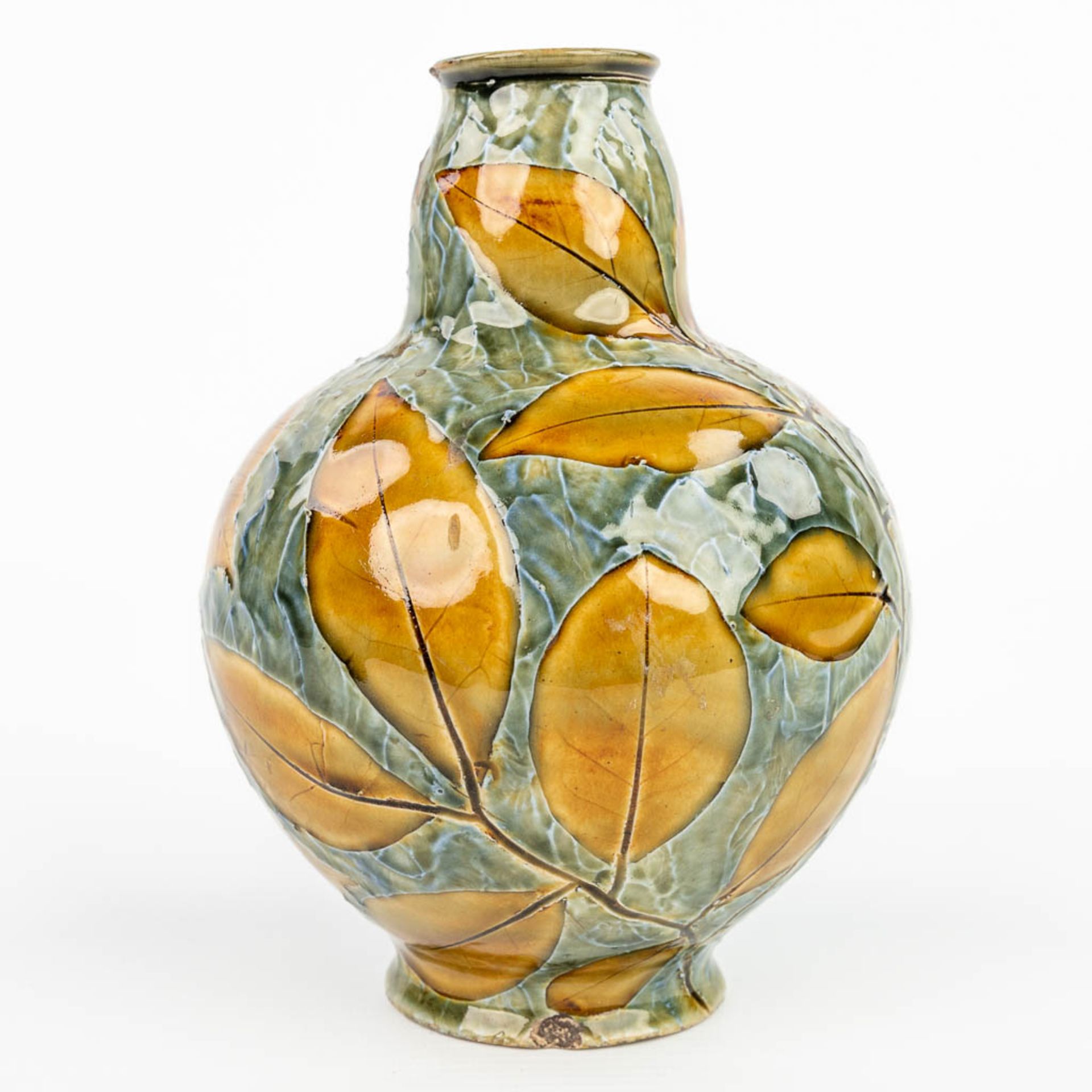 A vase decorated with leaves and made of stoneware marked Royal Doulton. (H:18cm) - Image 3 of 12