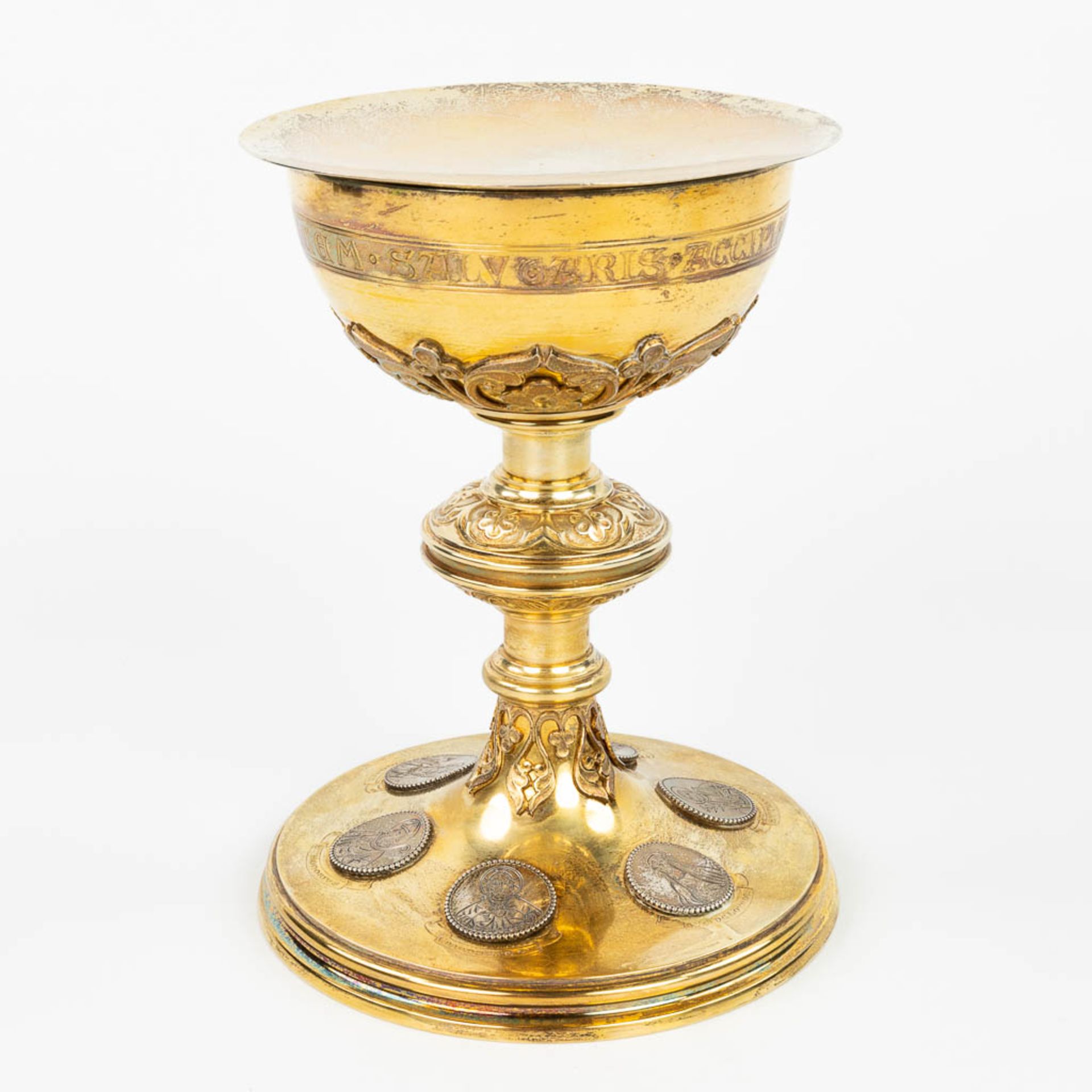 A neoroman chalice made of silver with images of holy figurines. (H:20cm) - Image 8 of 23