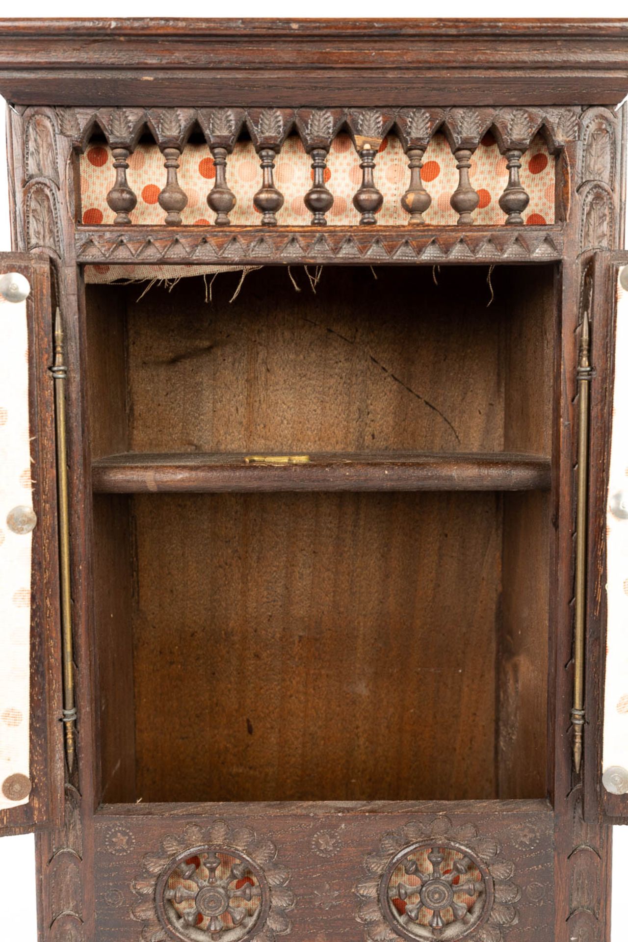 A miniature Breton cabinet, made of sculptured wood. (H:37cm) - Image 7 of 14