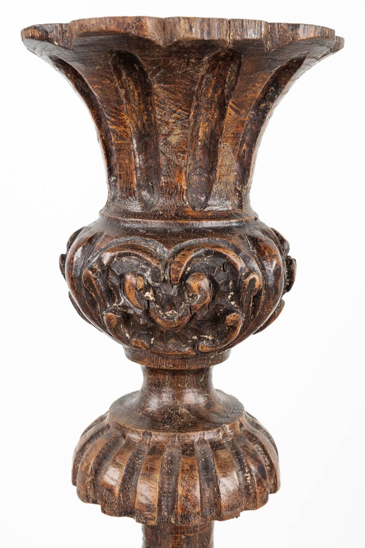 An antique wood sculptured base of a candlestick, around 1800. (H:102cm) - Image 7 of 9