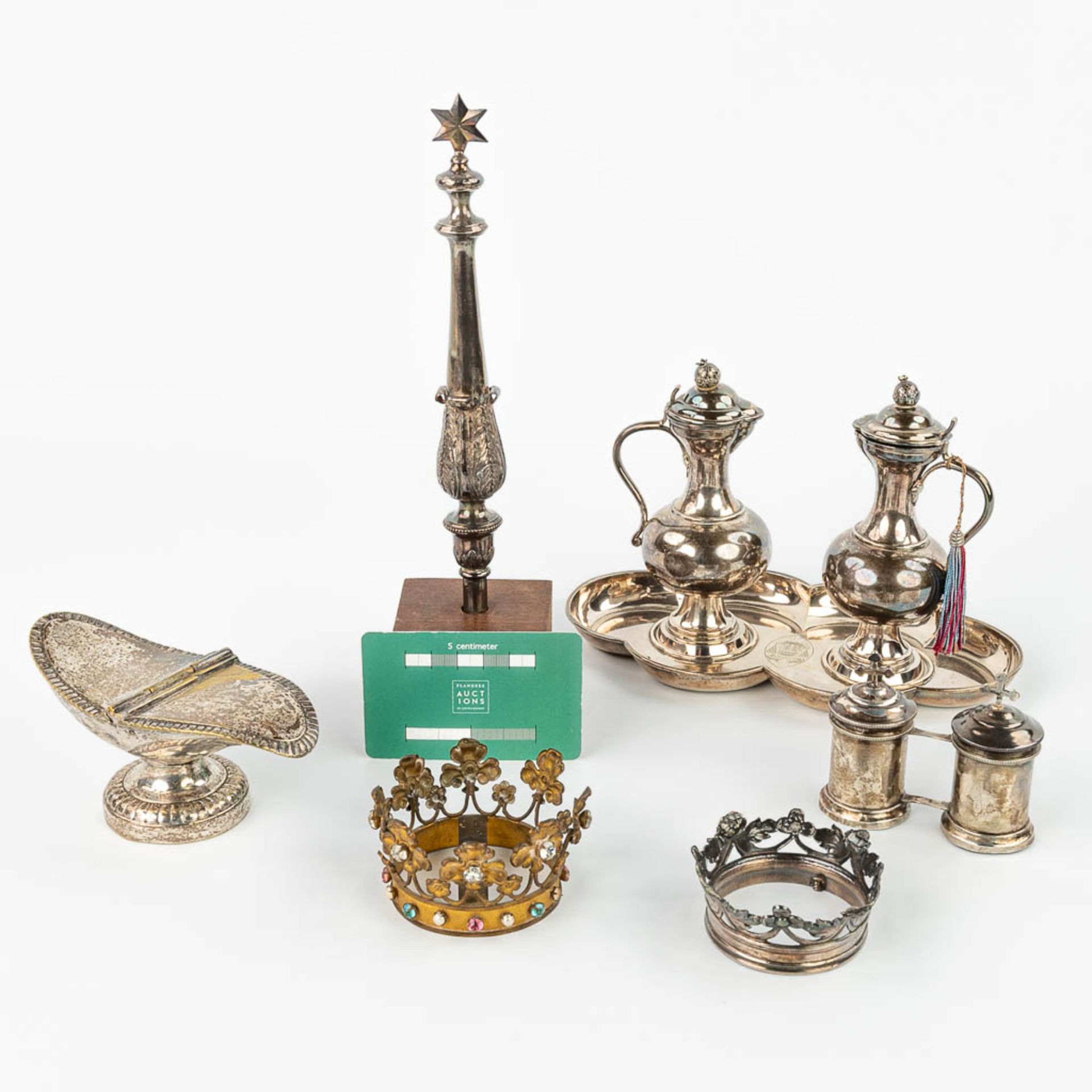 A collection of silver and silver plated items: Chrismatorium, Staff of Our Lady, Two crowns and a p - Image 5 of 19