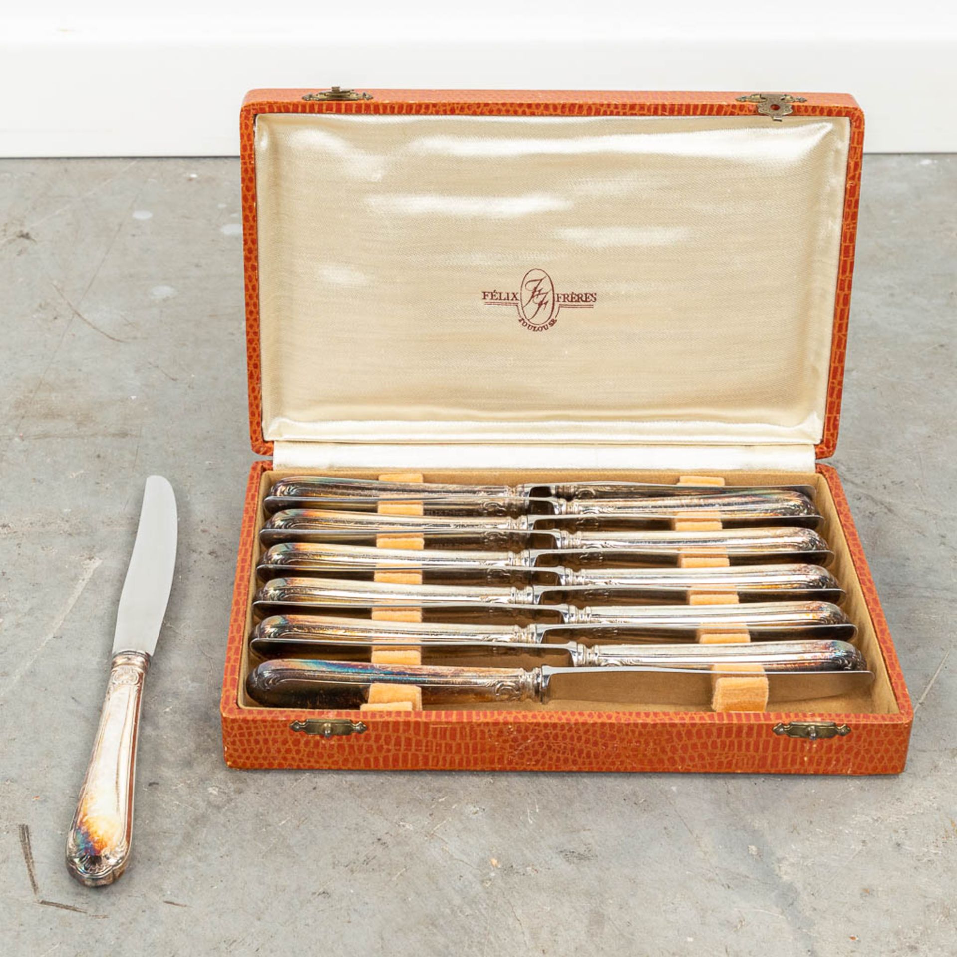 A 24-piece silver-plated cutlery in multiple boxes and marked Felix Frres. - Image 4 of 17