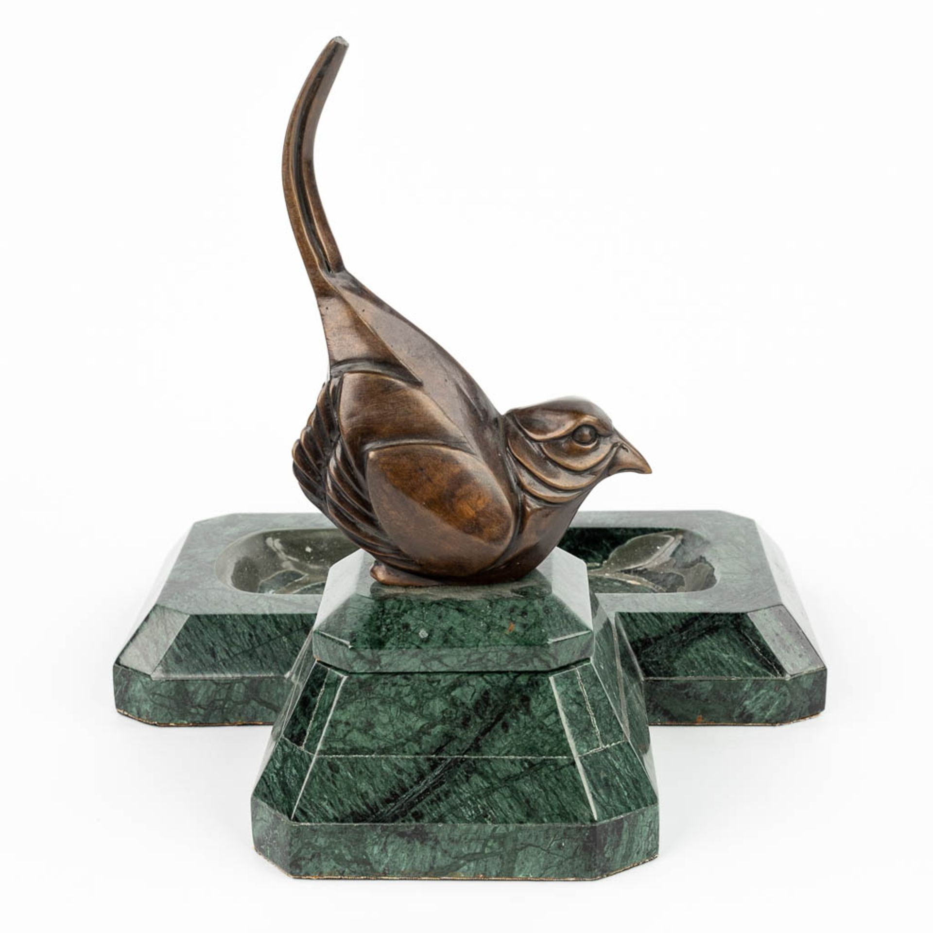 A 'Vide Poche' made of marble with a bird made of bronze in art deco style. - Image 8 of 10