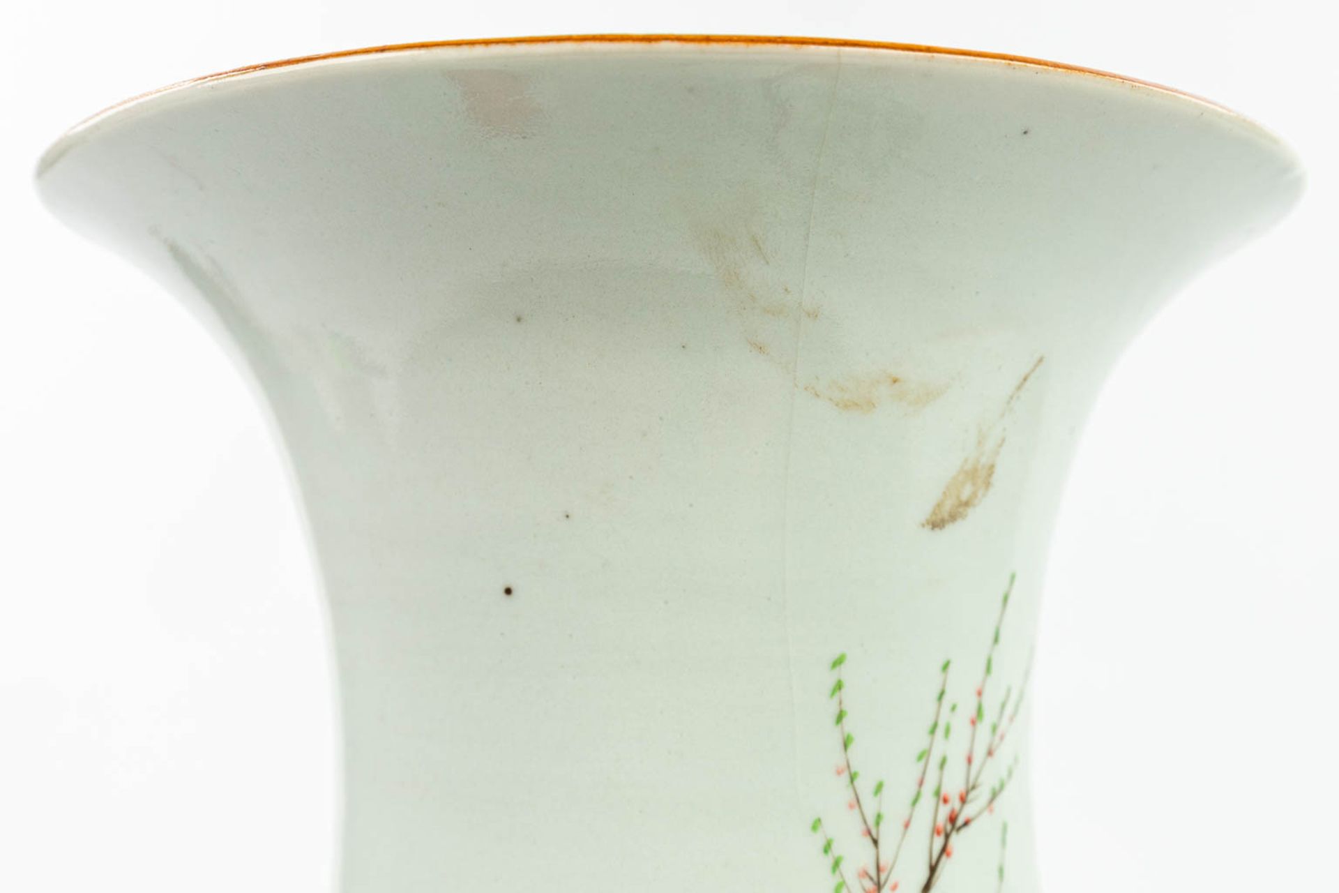 A Chinese vase made of porcelain and decorated with ladies and calligraphy. (H:43cm) - Image 14 of 16