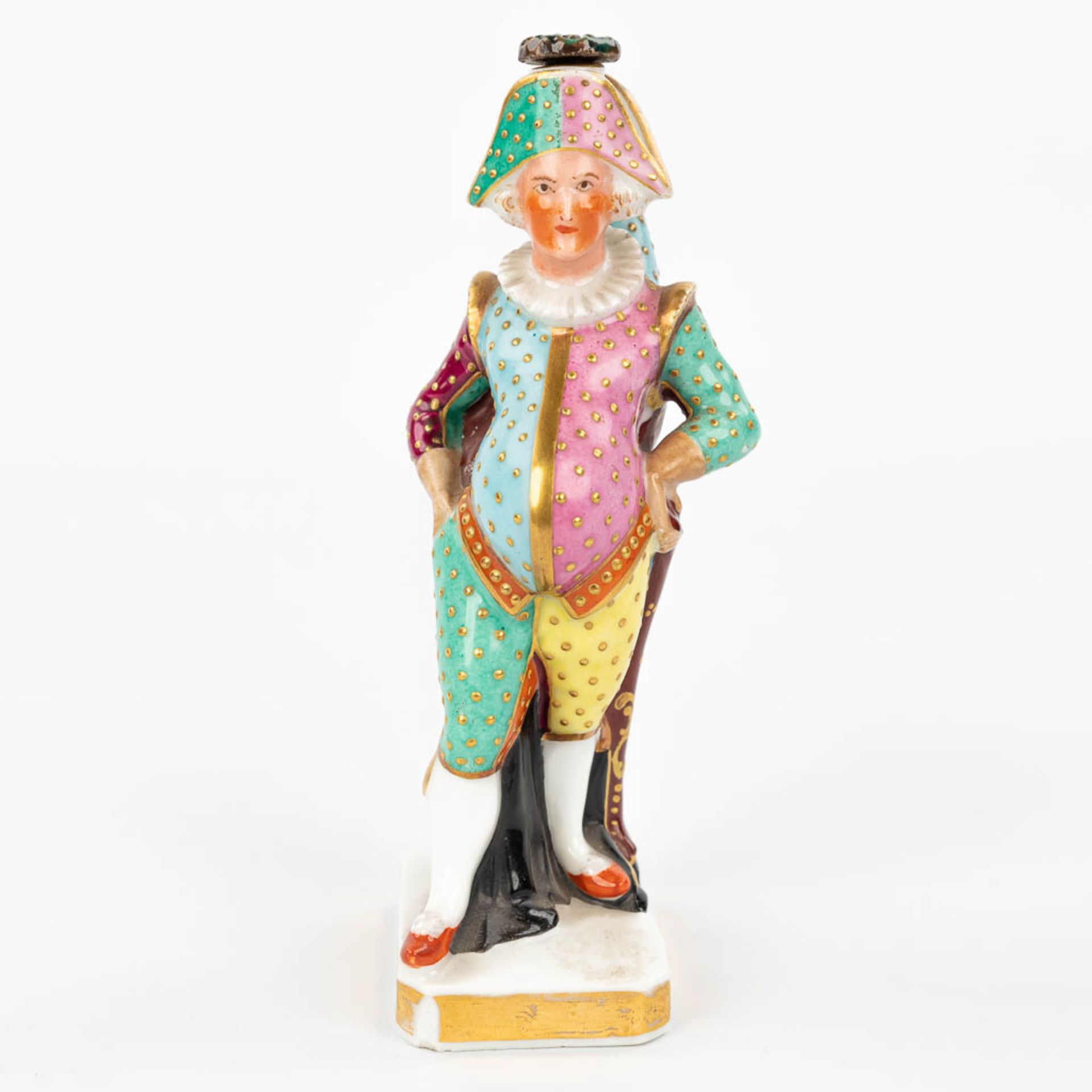 JACOB-PETIT (1796-1868) a perfume bottle in the shape of a harlequin, made of porcelain. (H:15,5cm) - Image 2 of 12