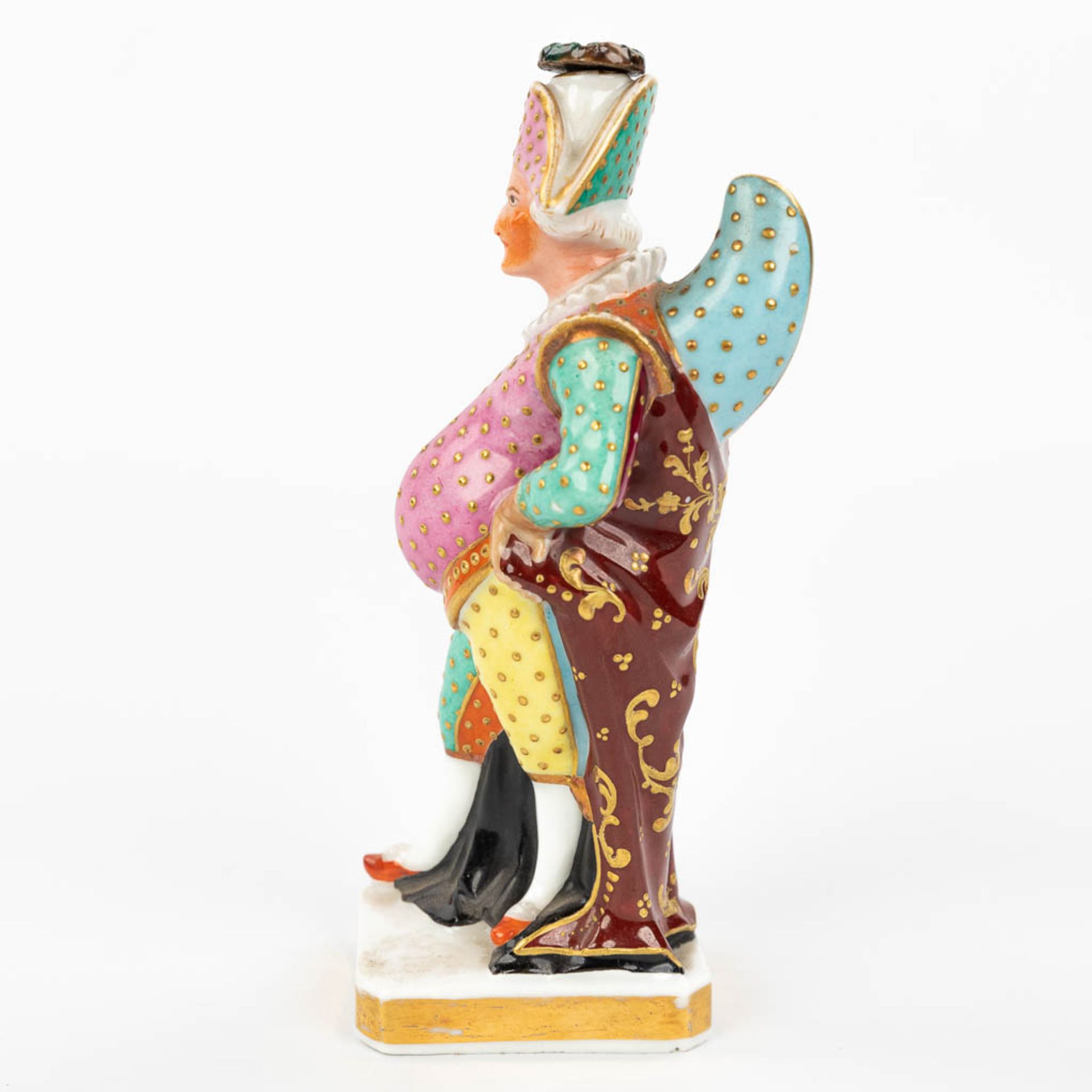 JACOB-PETIT (1796-1868) a perfume bottle in the shape of a harlequin, made of porcelain. (H:15,5cm) - Image 8 of 12