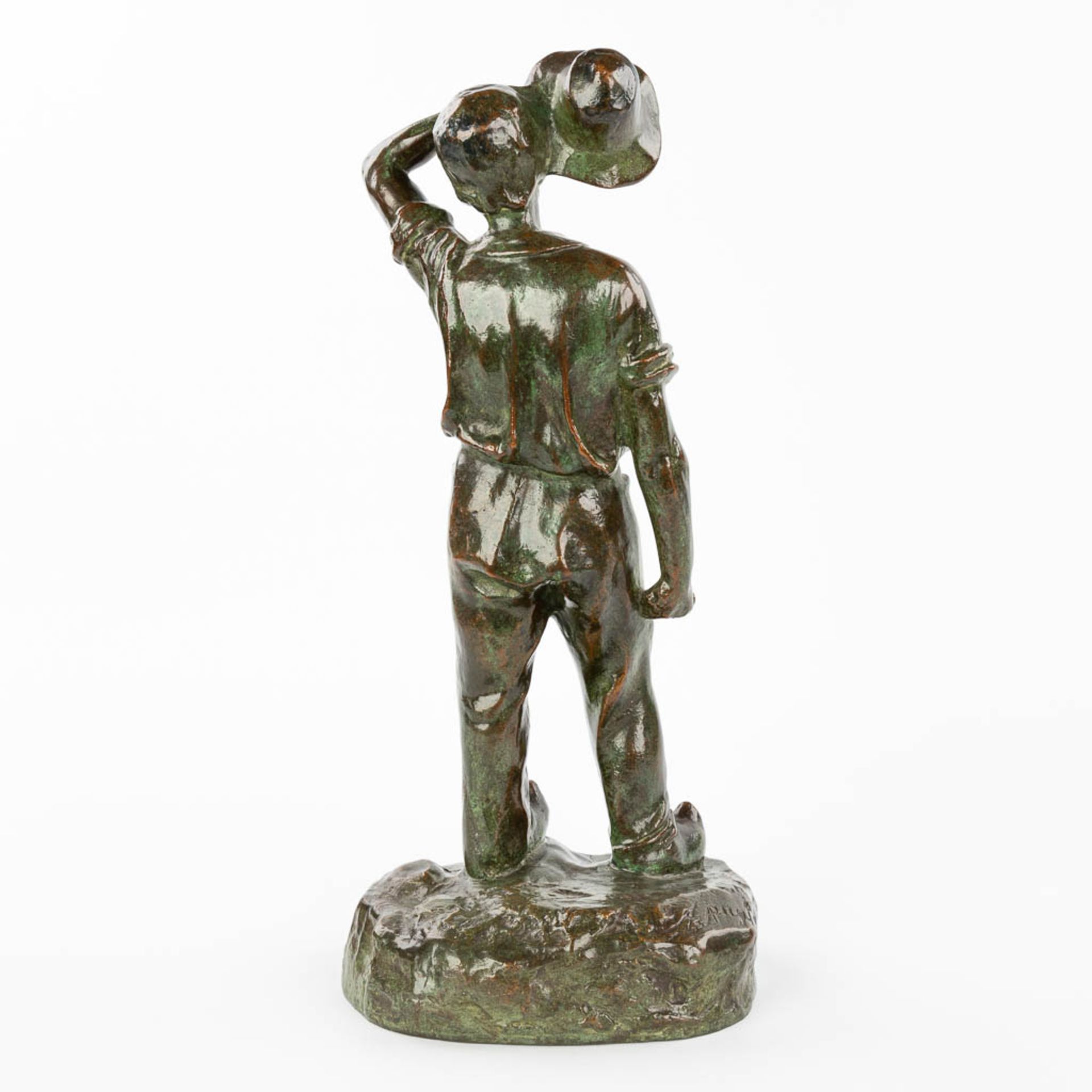 Arthur PUYT (1873-1955) 'Man with the hat', patinated bronze. (H:40cm) - Image 9 of 10