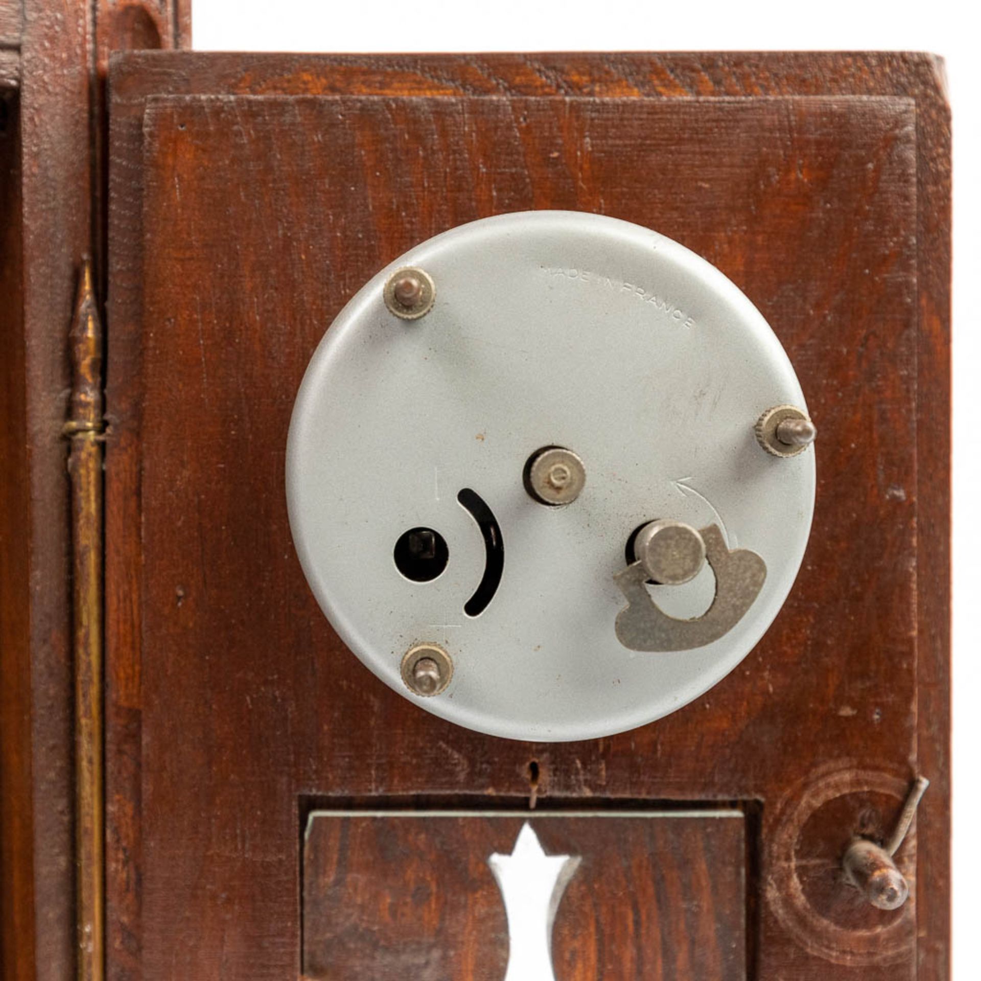 A table clock mounted in a miniature Breton cabinet. (H:35,5cm) - Image 5 of 15