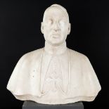 André FONTAINE (XIX-XX) 'Buste of a Cardinal' a statue made of sculptured Carrara marble. (H:60cm)