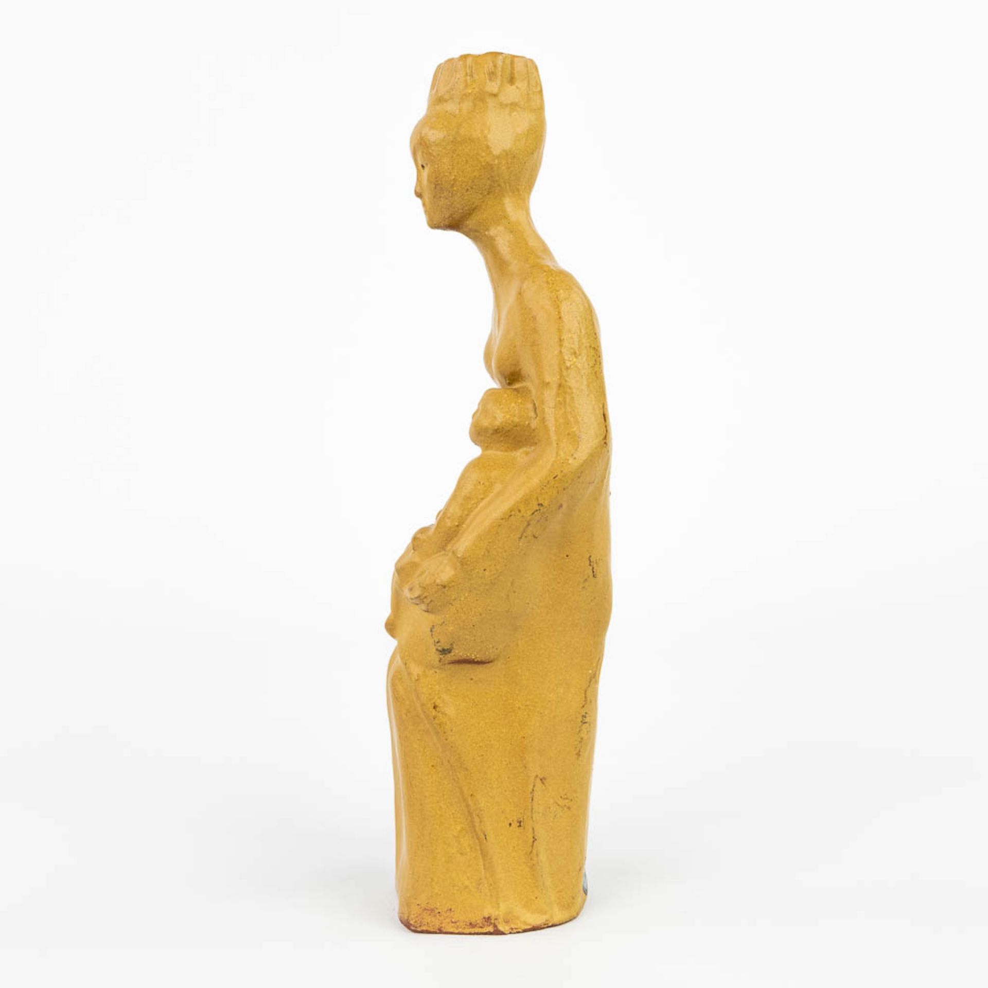A statue of Madonna with a child made by Perignem. (H:25cm) - Image 3 of 10