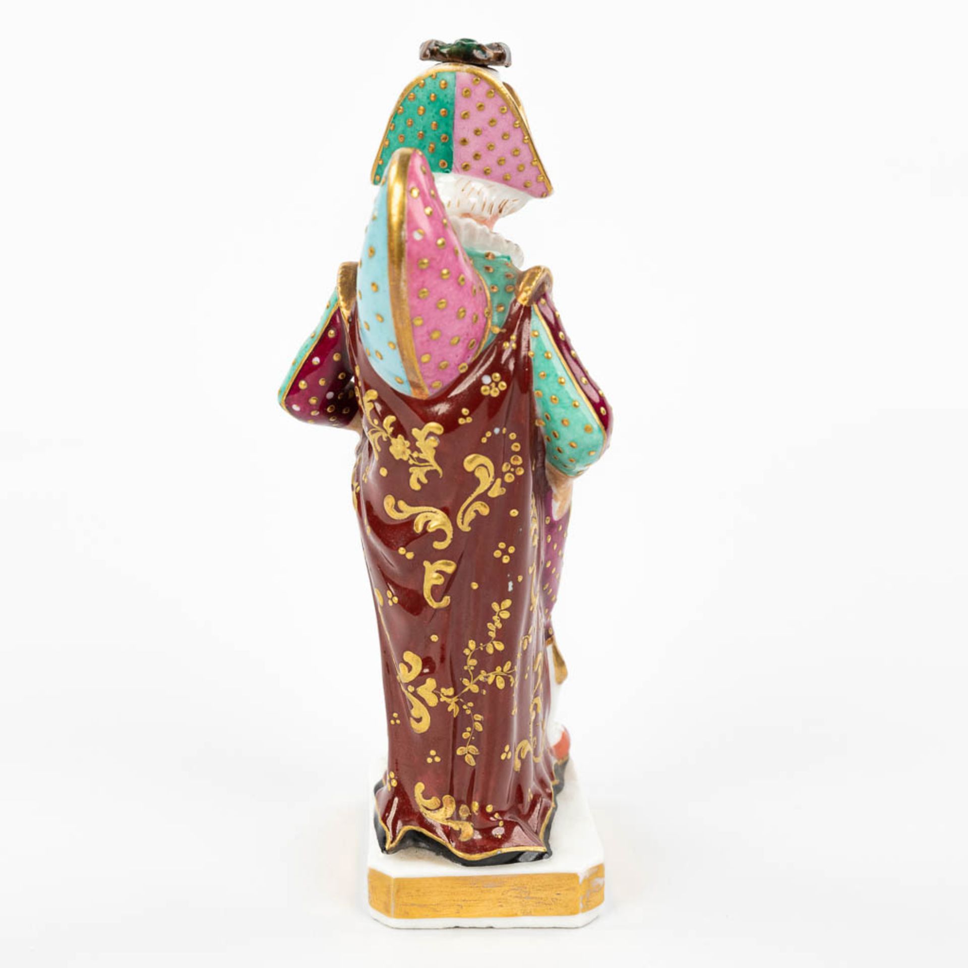 JACOB-PETIT (1796-1868) a perfume bottle in the shape of a harlequin, made of porcelain. (H:15,5cm) - Image 3 of 12