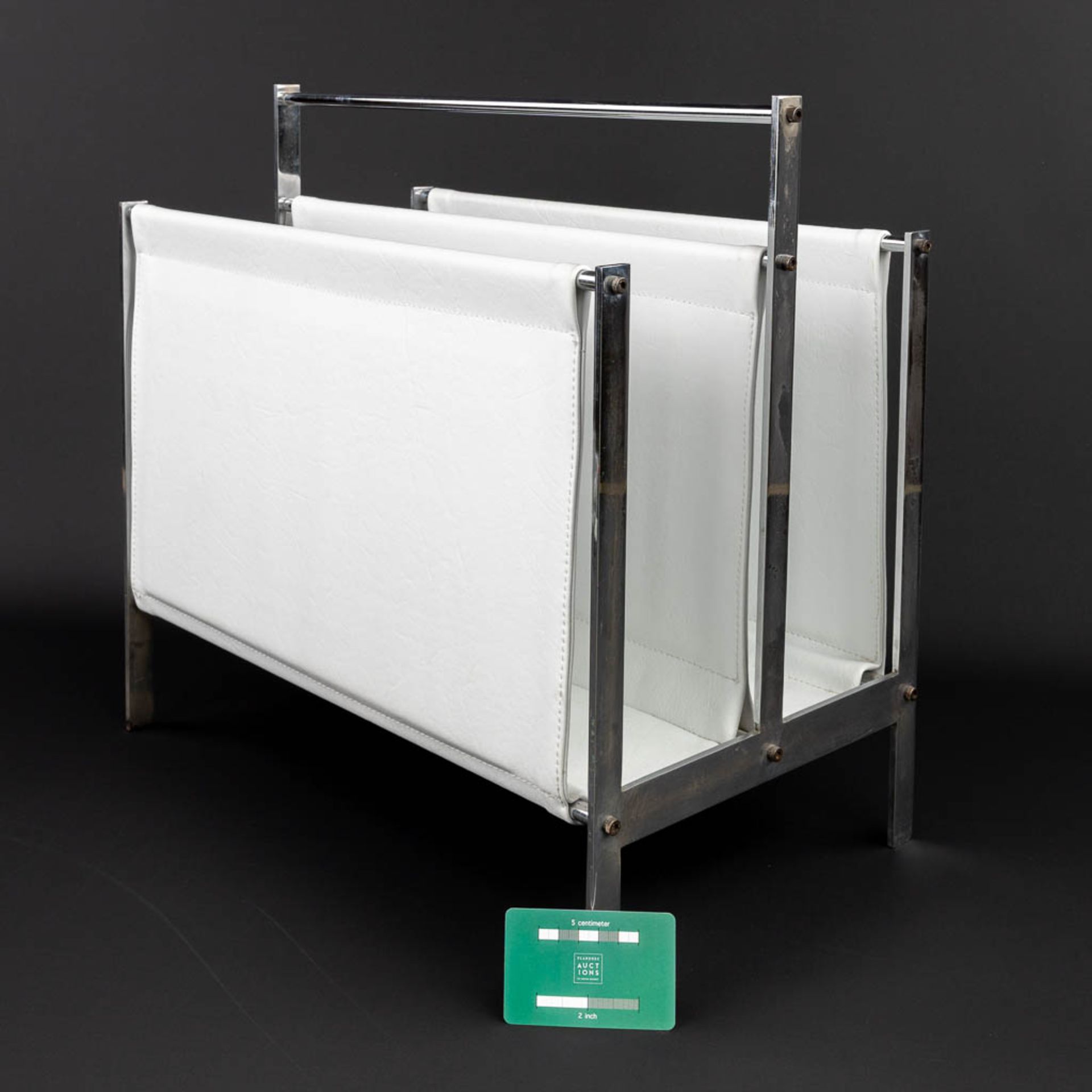 A 'Porte Revues' Magazine rack made of chrome-plated metal and faux leather. (H:47cm) - Image 8 of 13